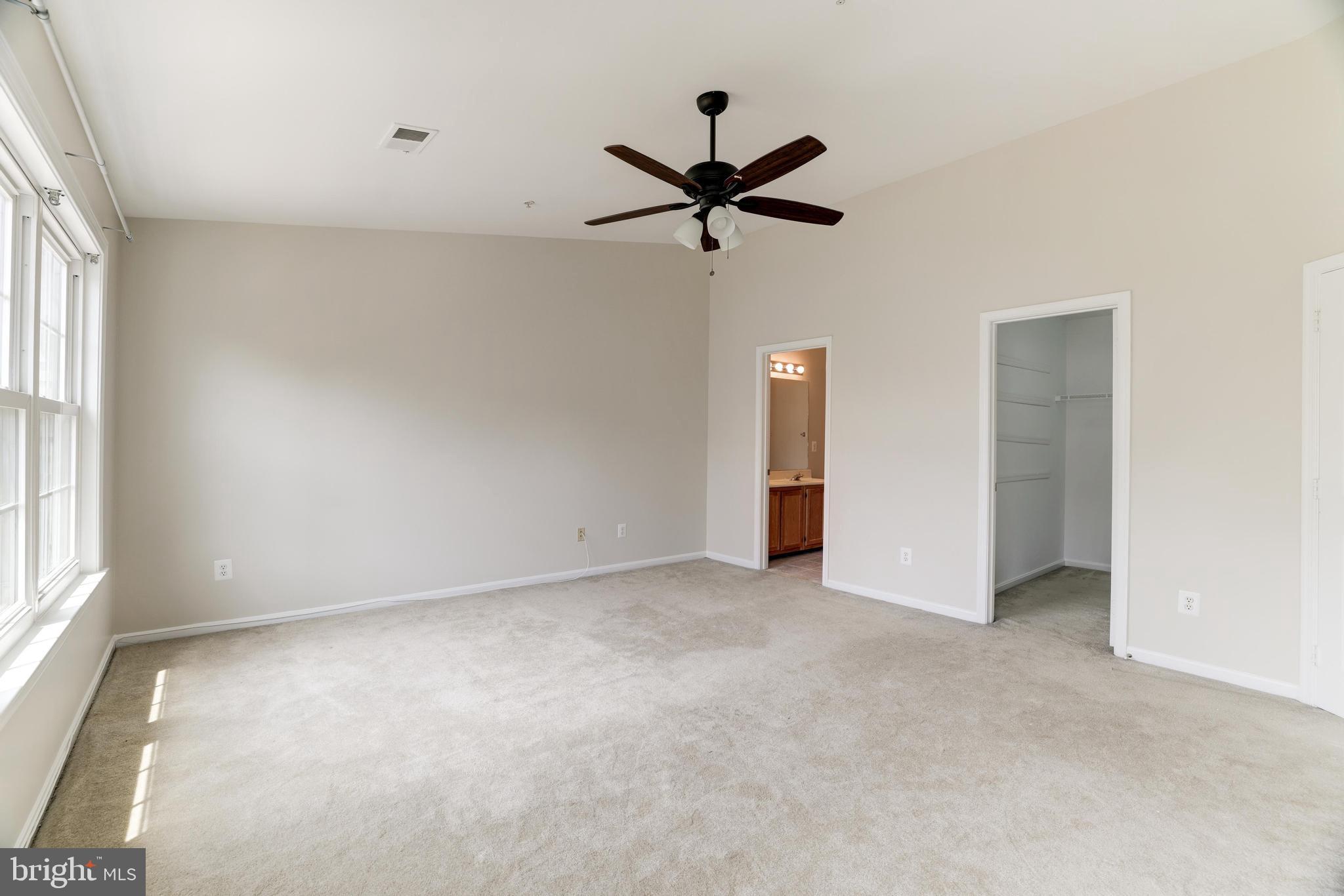 4307 CHARIOT CT #120