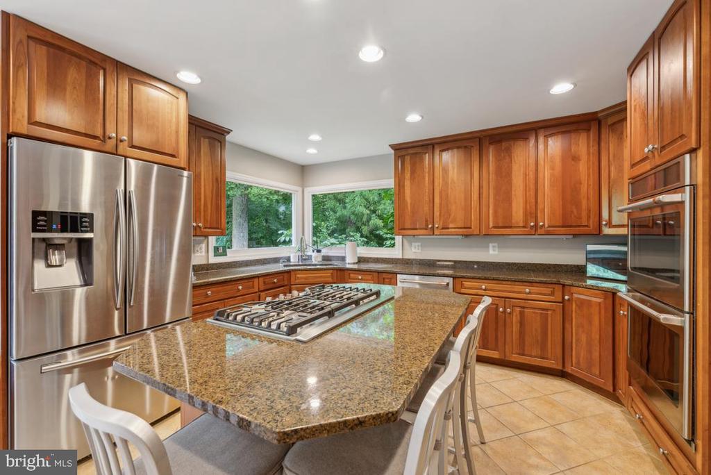 9248 Wood Glade Dr