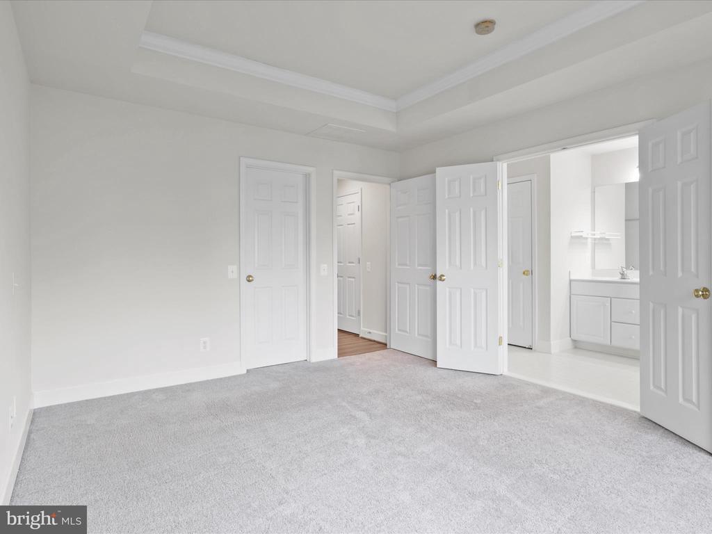 2505 Bronze Stone Pl