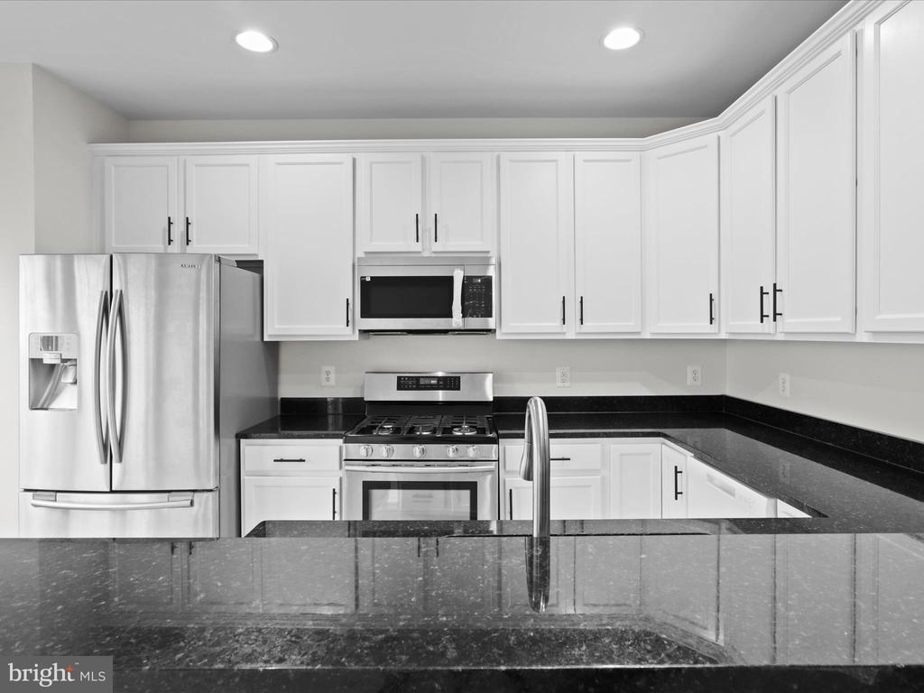 2505 Bronze Stone Pl