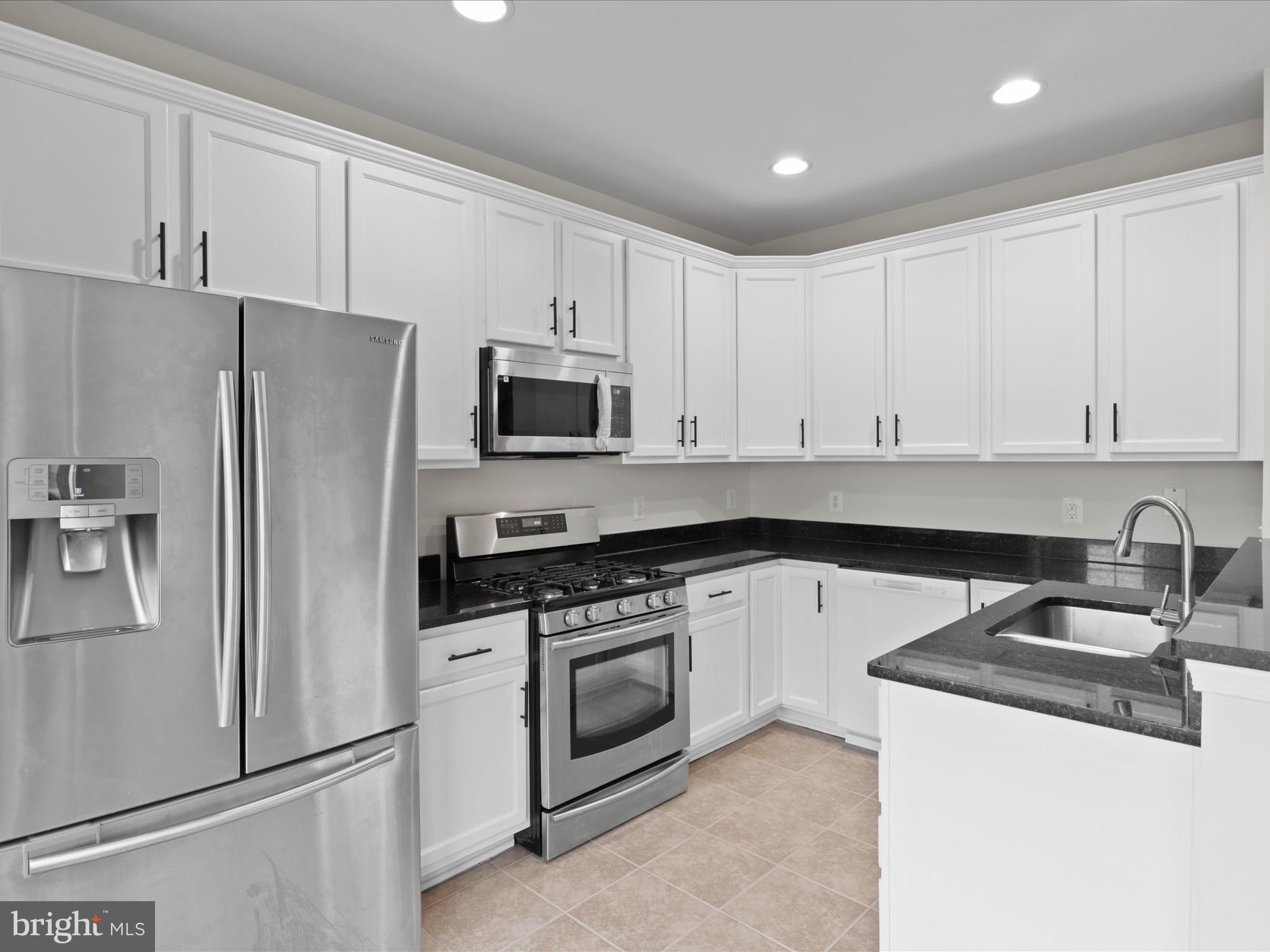 2505 Bronze Stone Pl