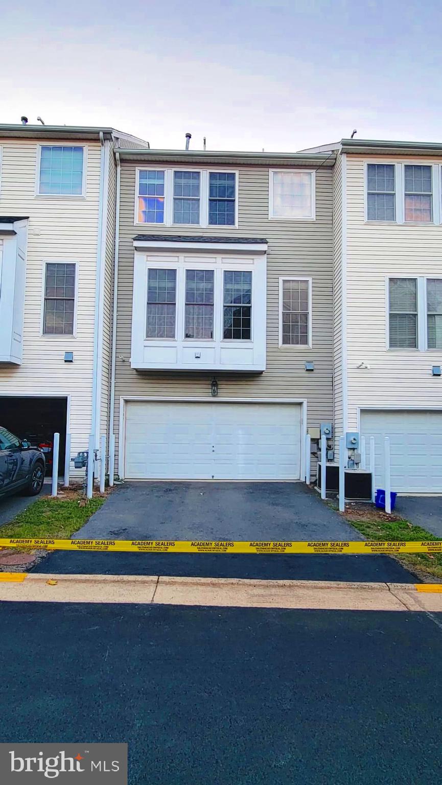 2505 Bronze Stone Pl