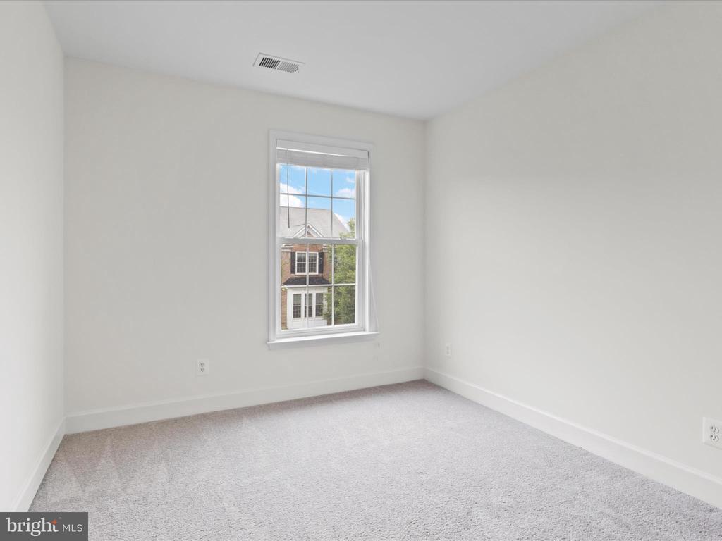2505 Bronze Stone Pl