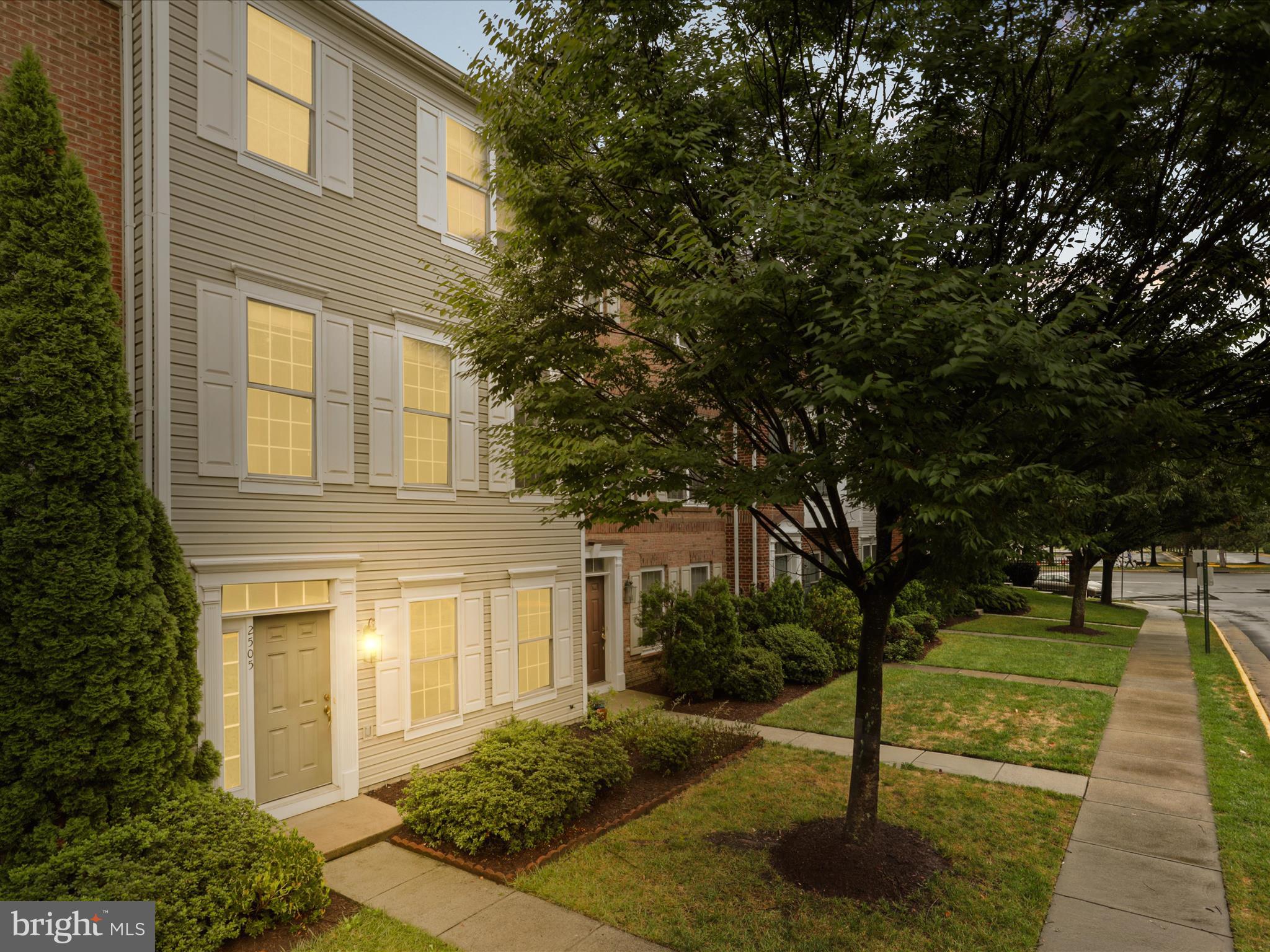 2505 Bronze Stone Pl