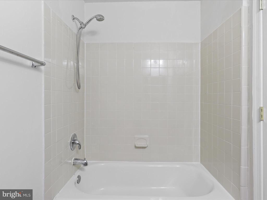 2505 Bronze Stone Pl