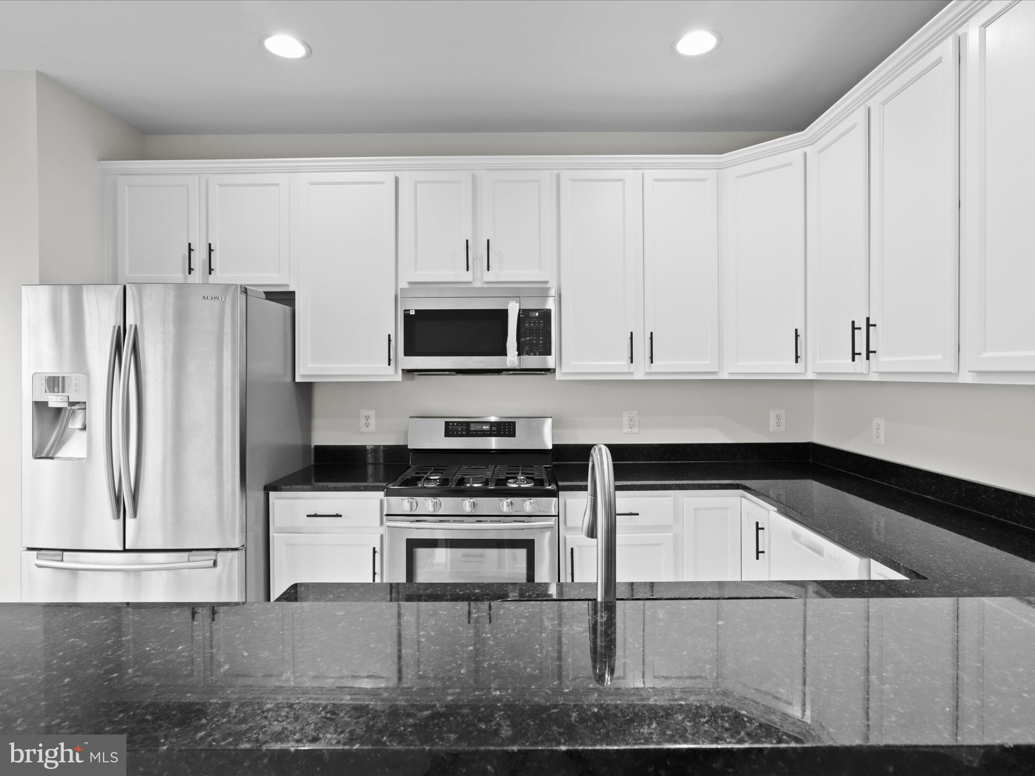 2505 Bronze Stone Pl