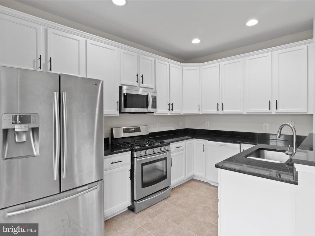 2505 Bronze Stone Pl