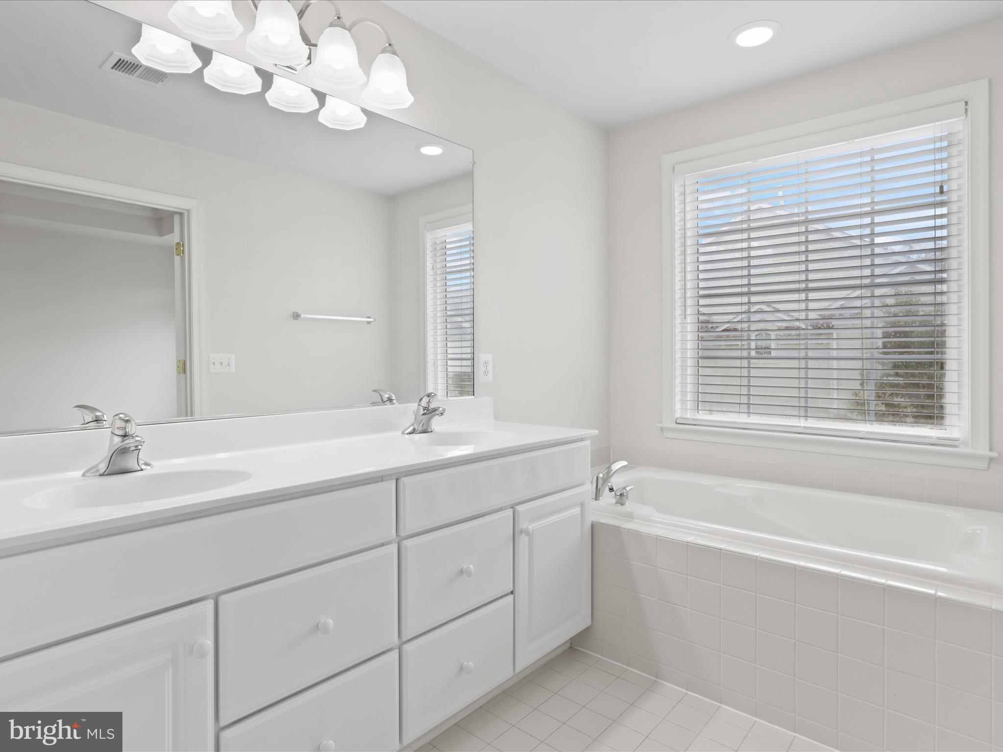 2505 Bronze Stone Pl