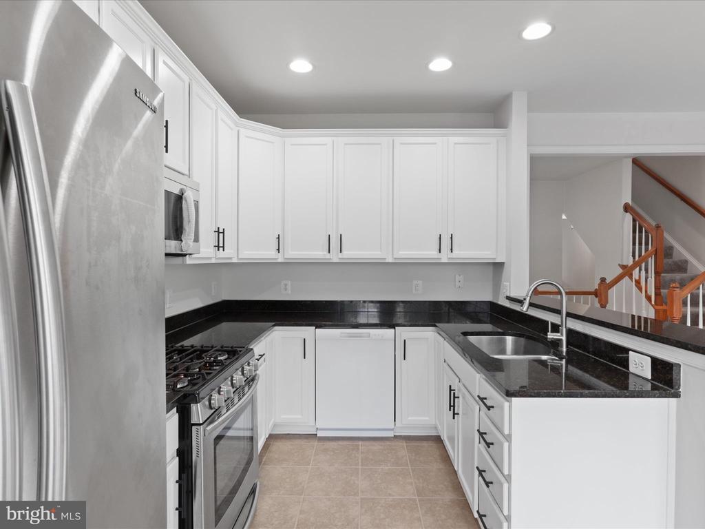 2505 Bronze Stone Pl