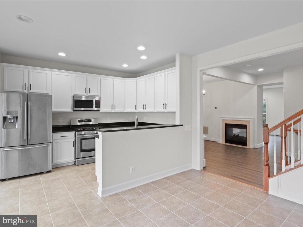 2505 Bronze Stone Pl
