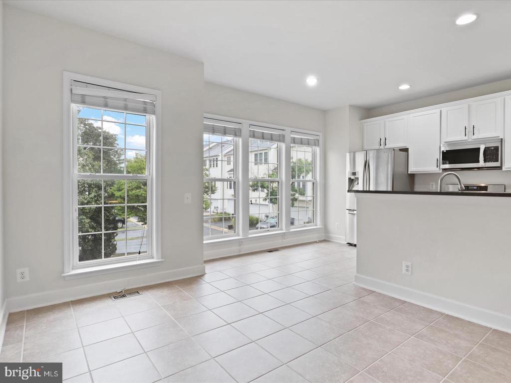 2505 BRONZE STONE PL