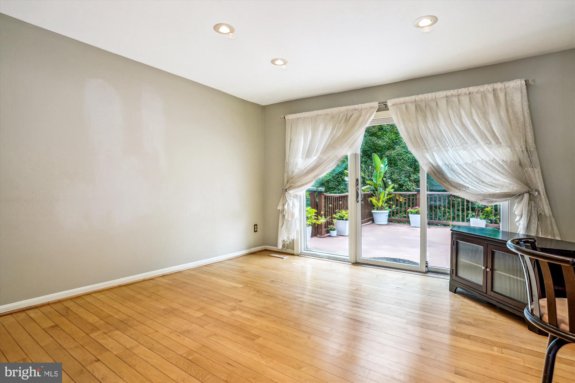 13101 SUMMER RAIN TER