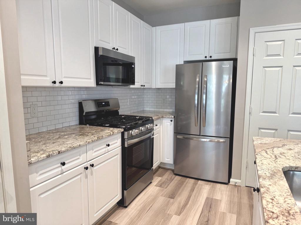 2663 MANHATTAN PLACE 310