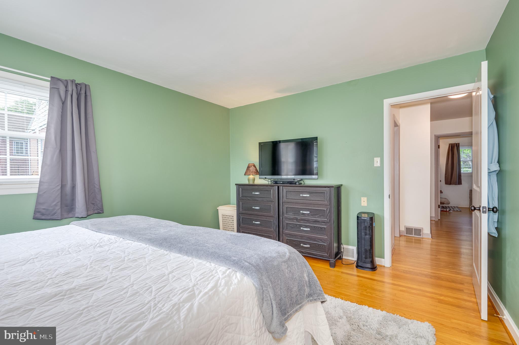 1413 W Martin St