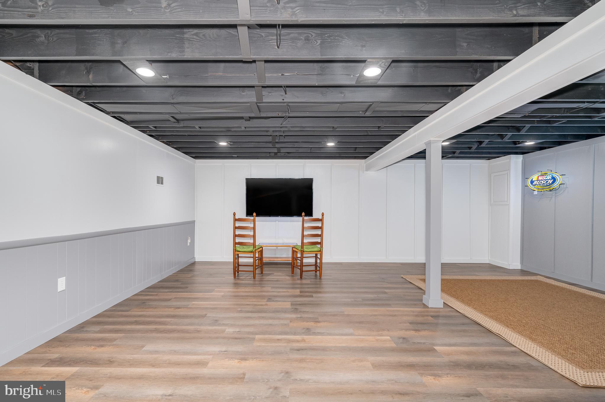 1413 W Martin St
