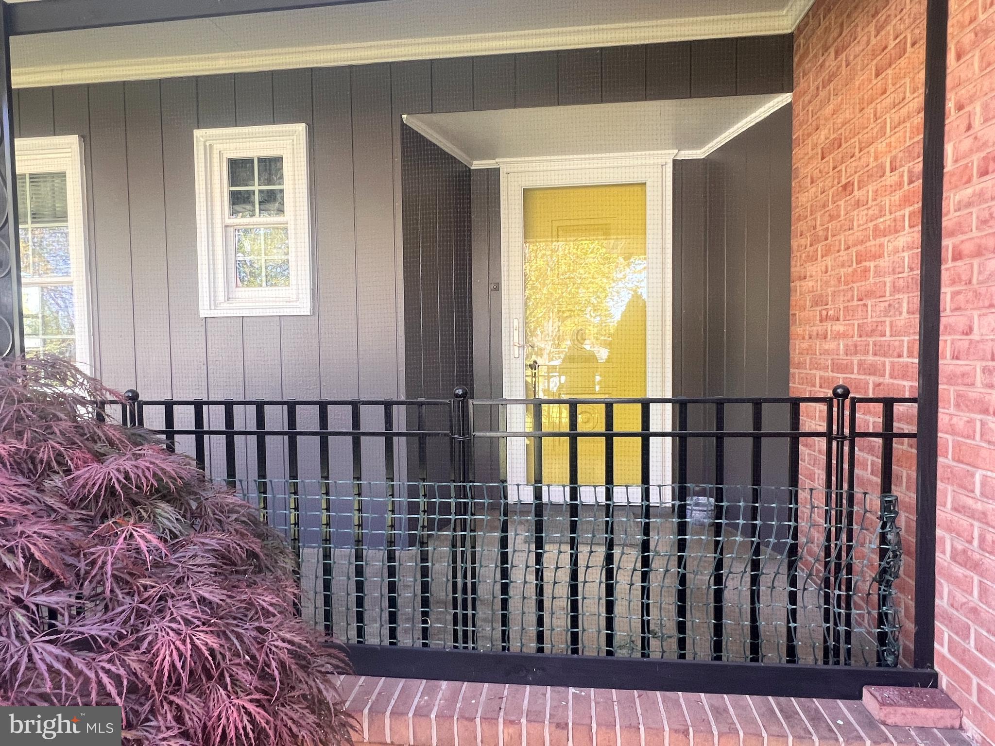 1413 W Martin St