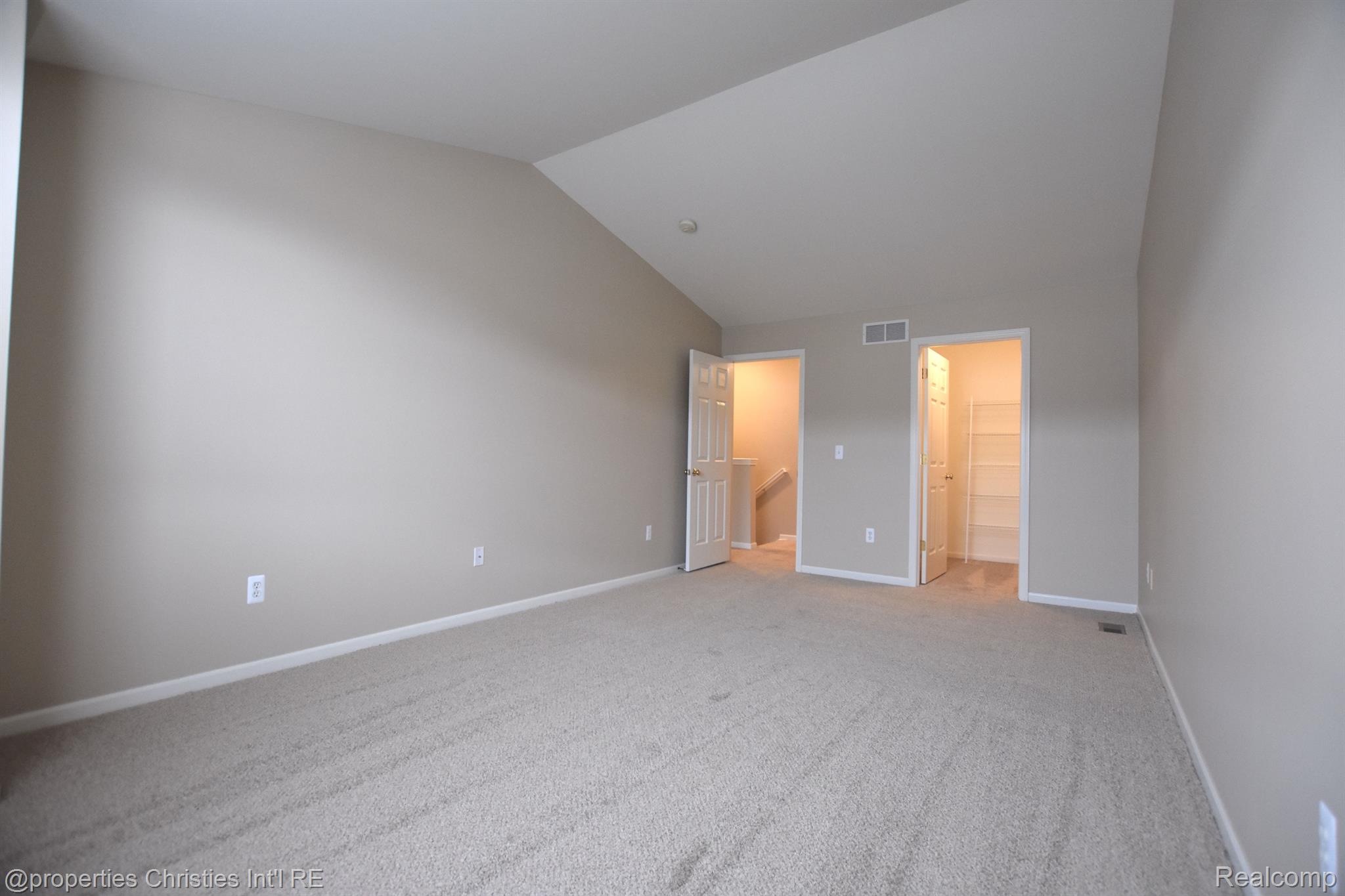 22031 FAIRLANE Boulevard