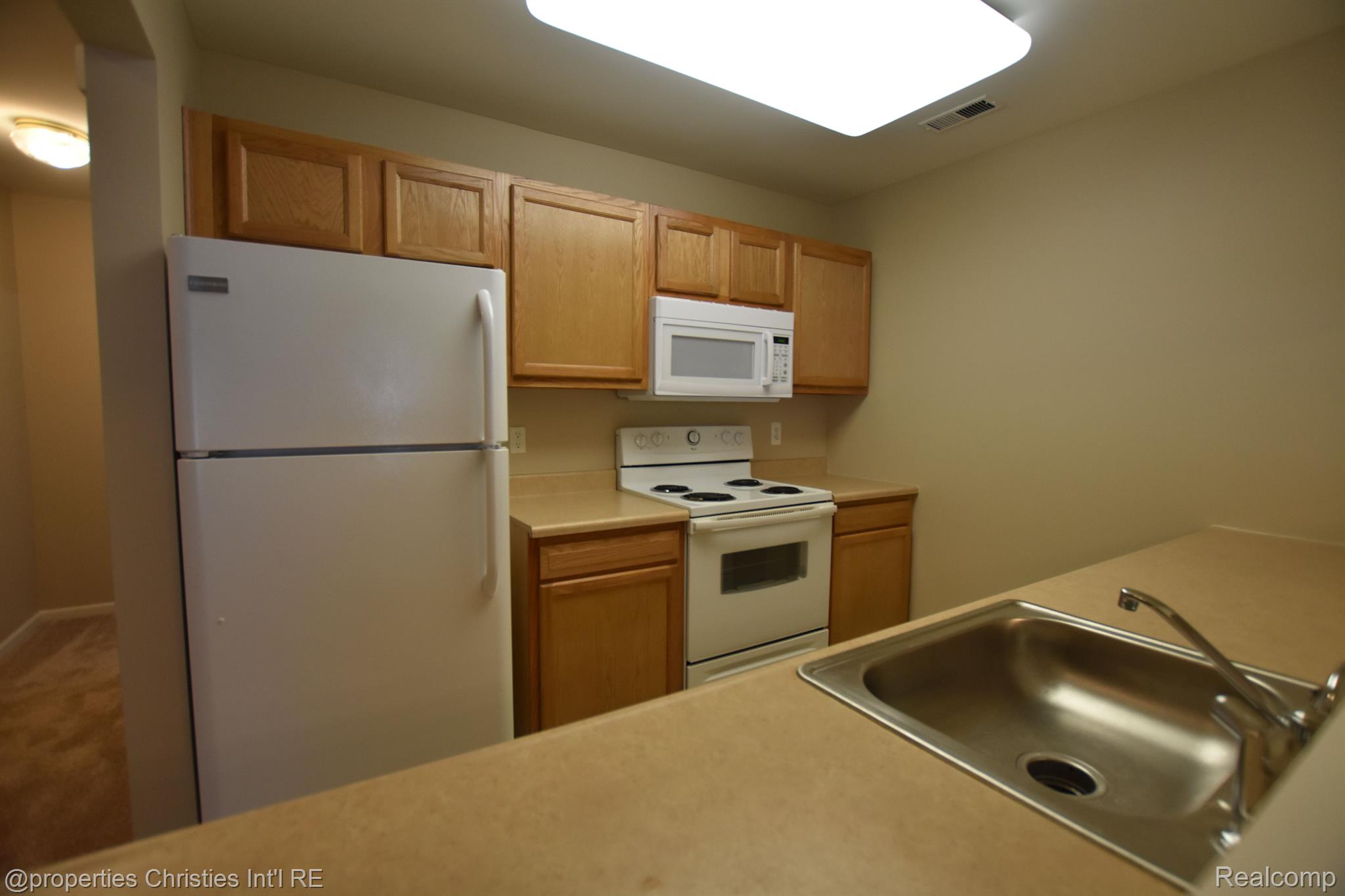 22031 FAIRLANE Boulevard