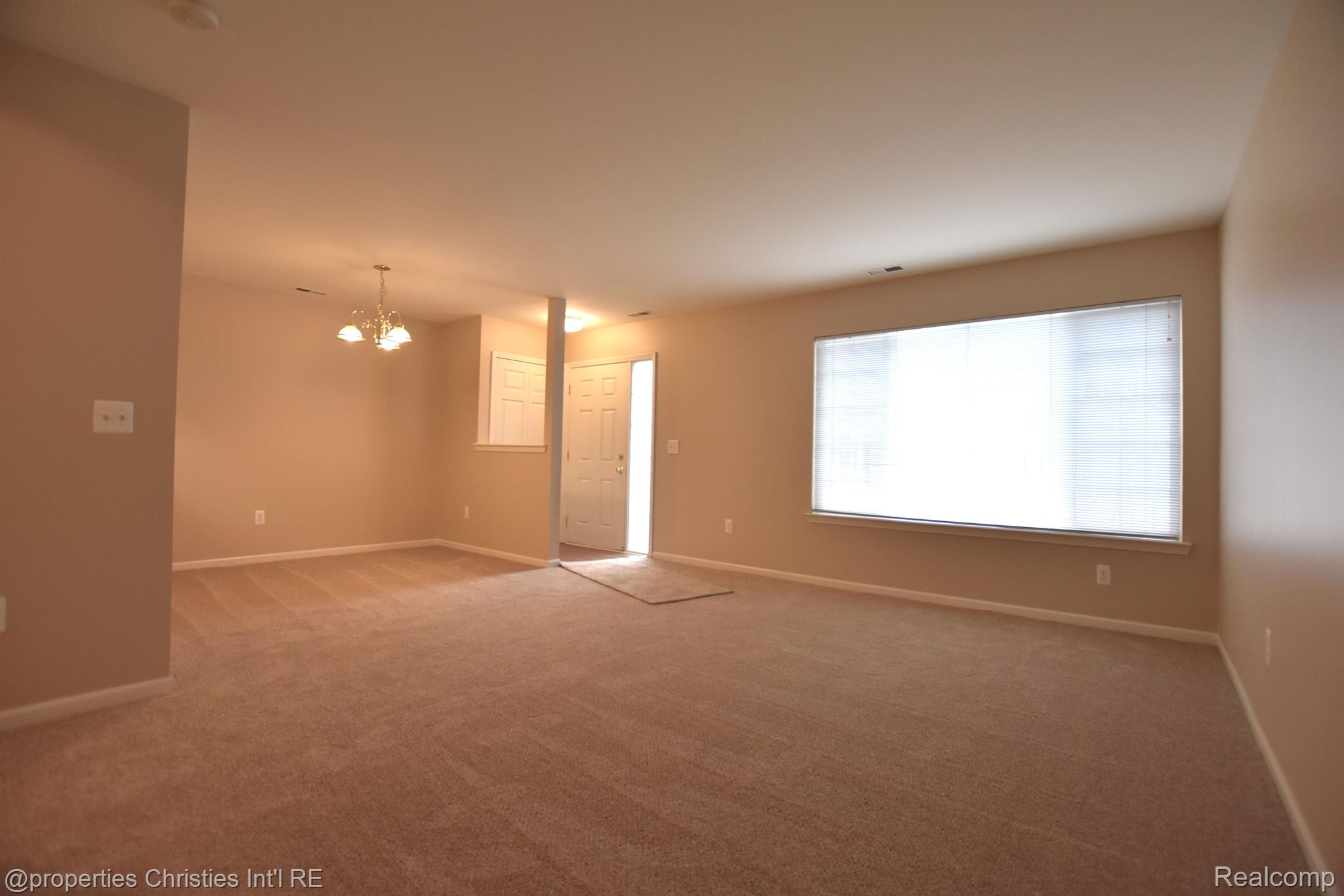22031 FAIRLANE Boulevard