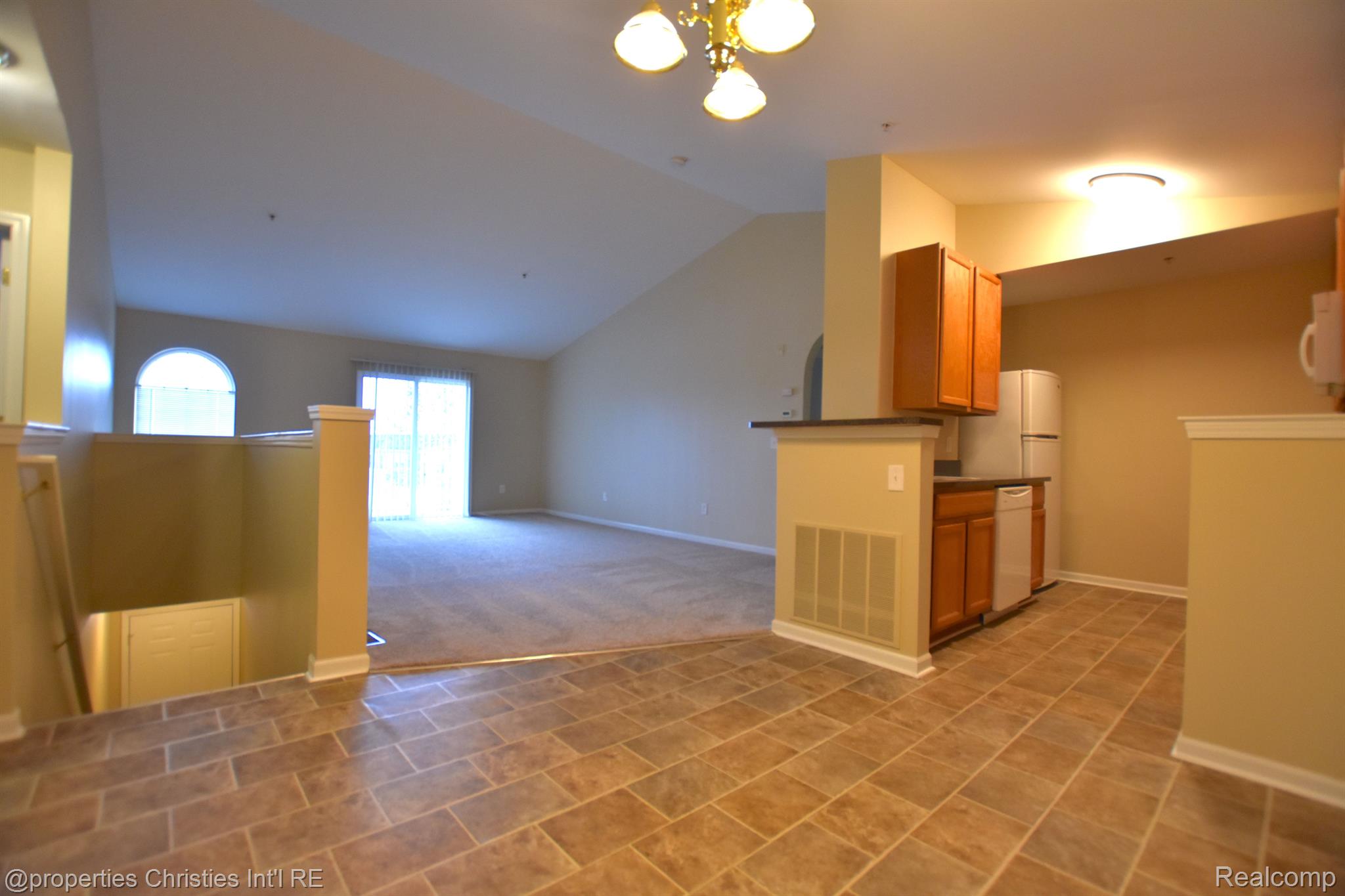 22009  Fairlane Boulevard