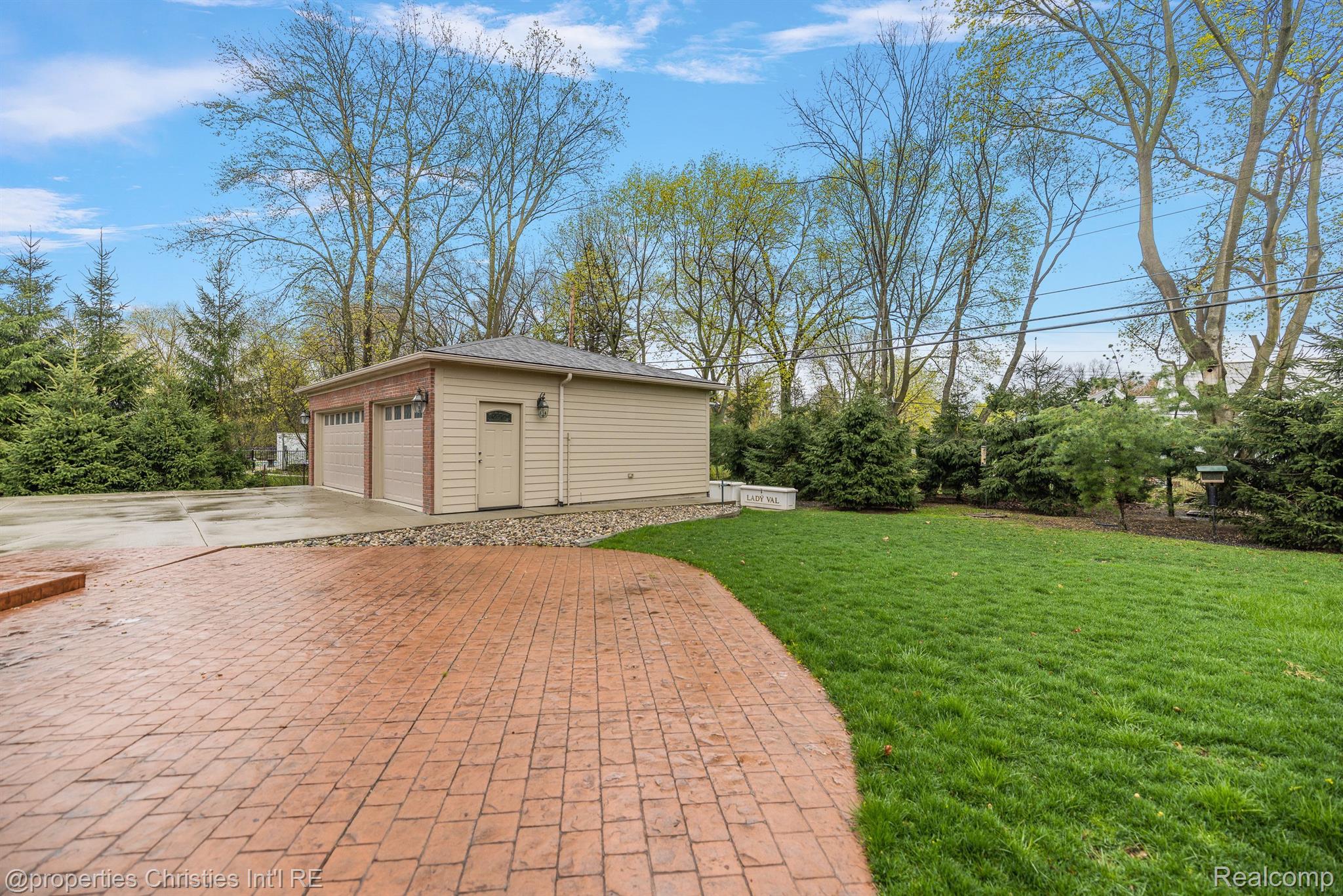 1408 LENOX Road