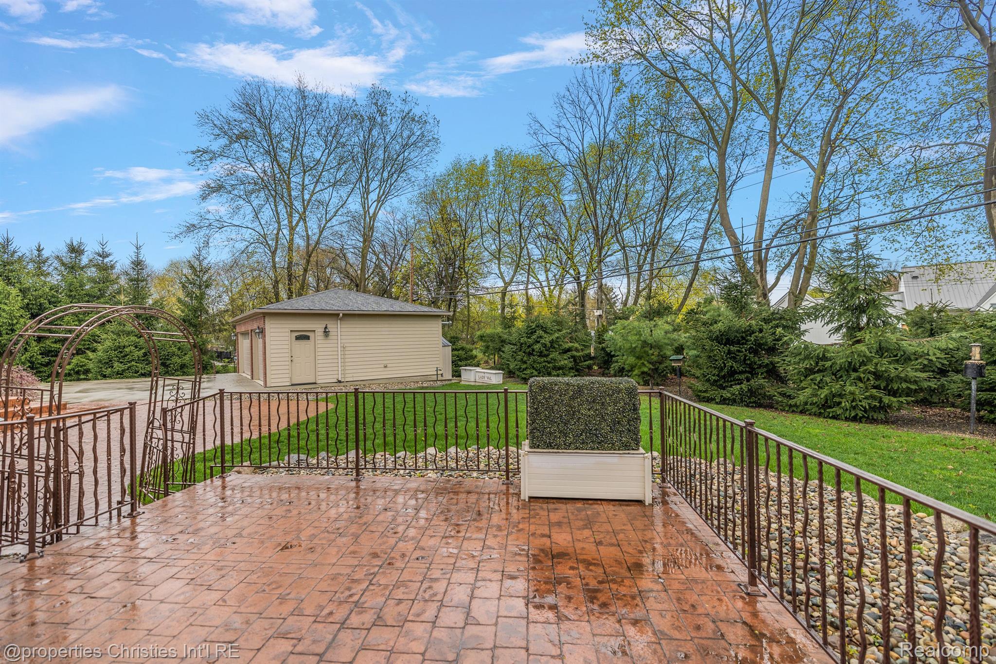 1408 LENOX Road