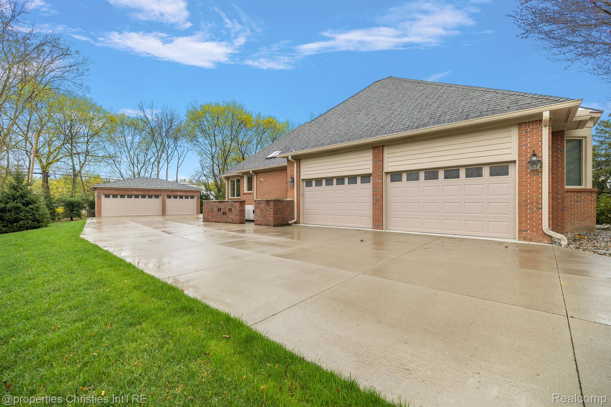 1408 LENOX Road