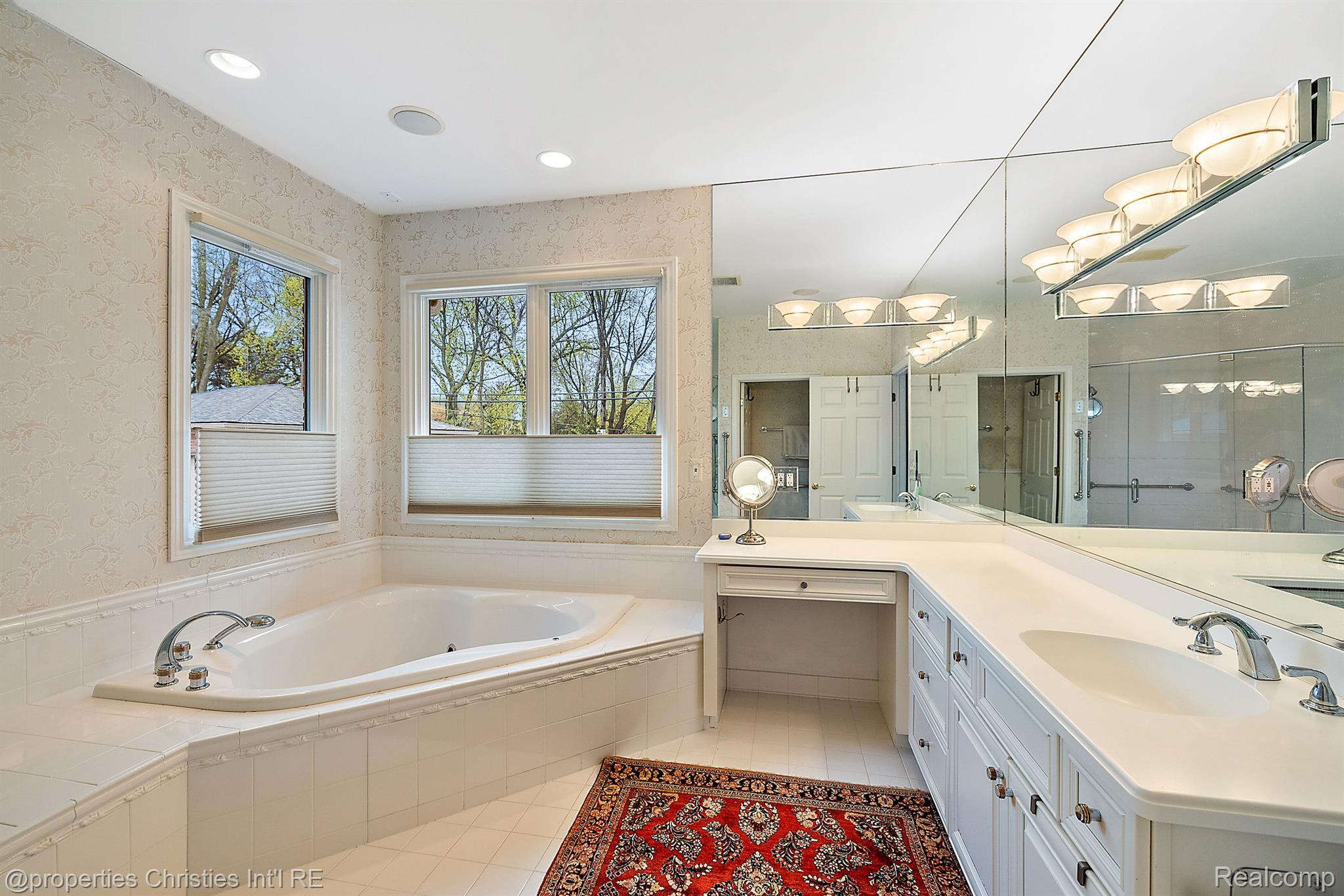 1408 LENOX Road