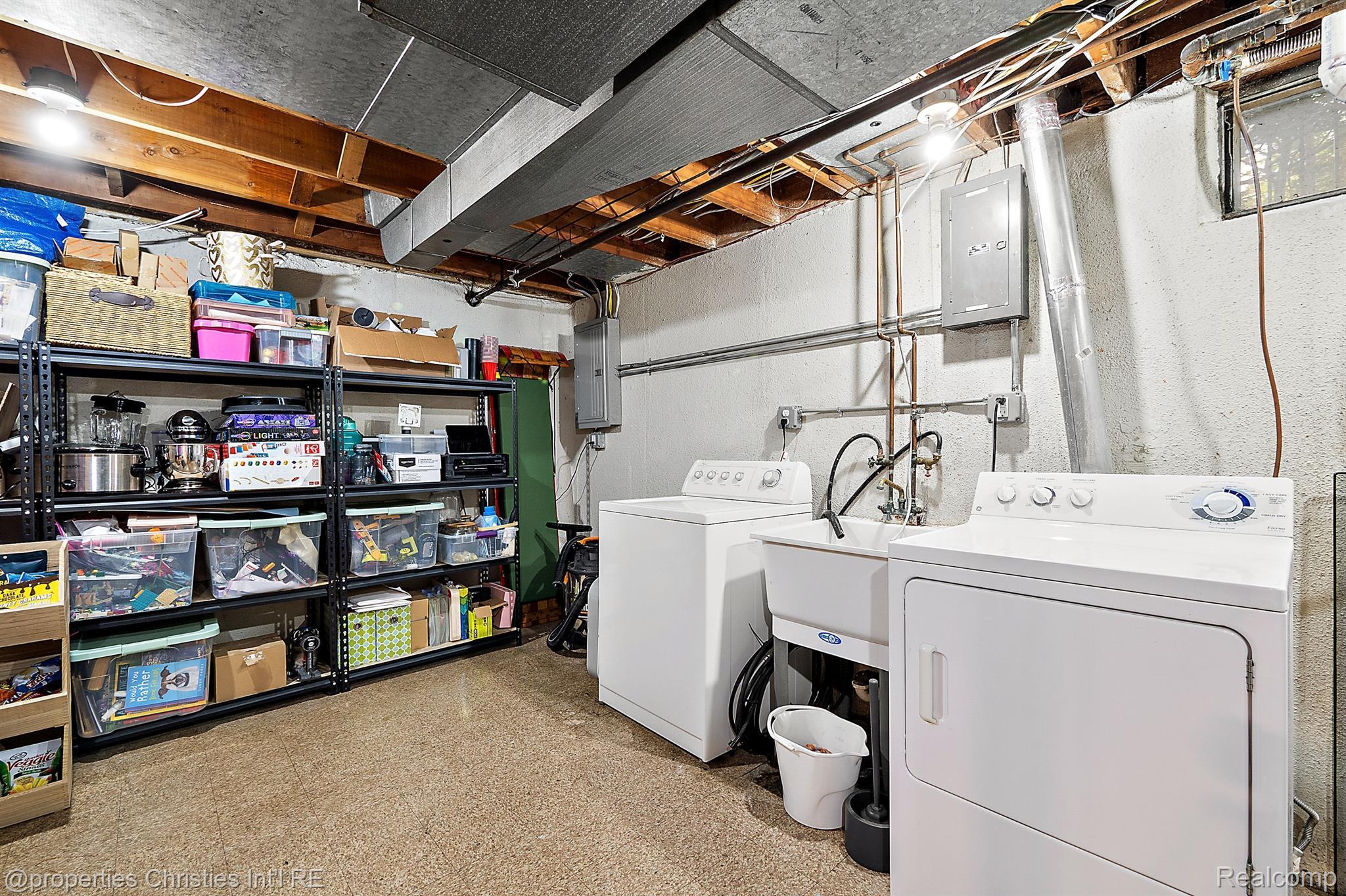 1043 N OLD WOODWARD Avenue Unit: 5