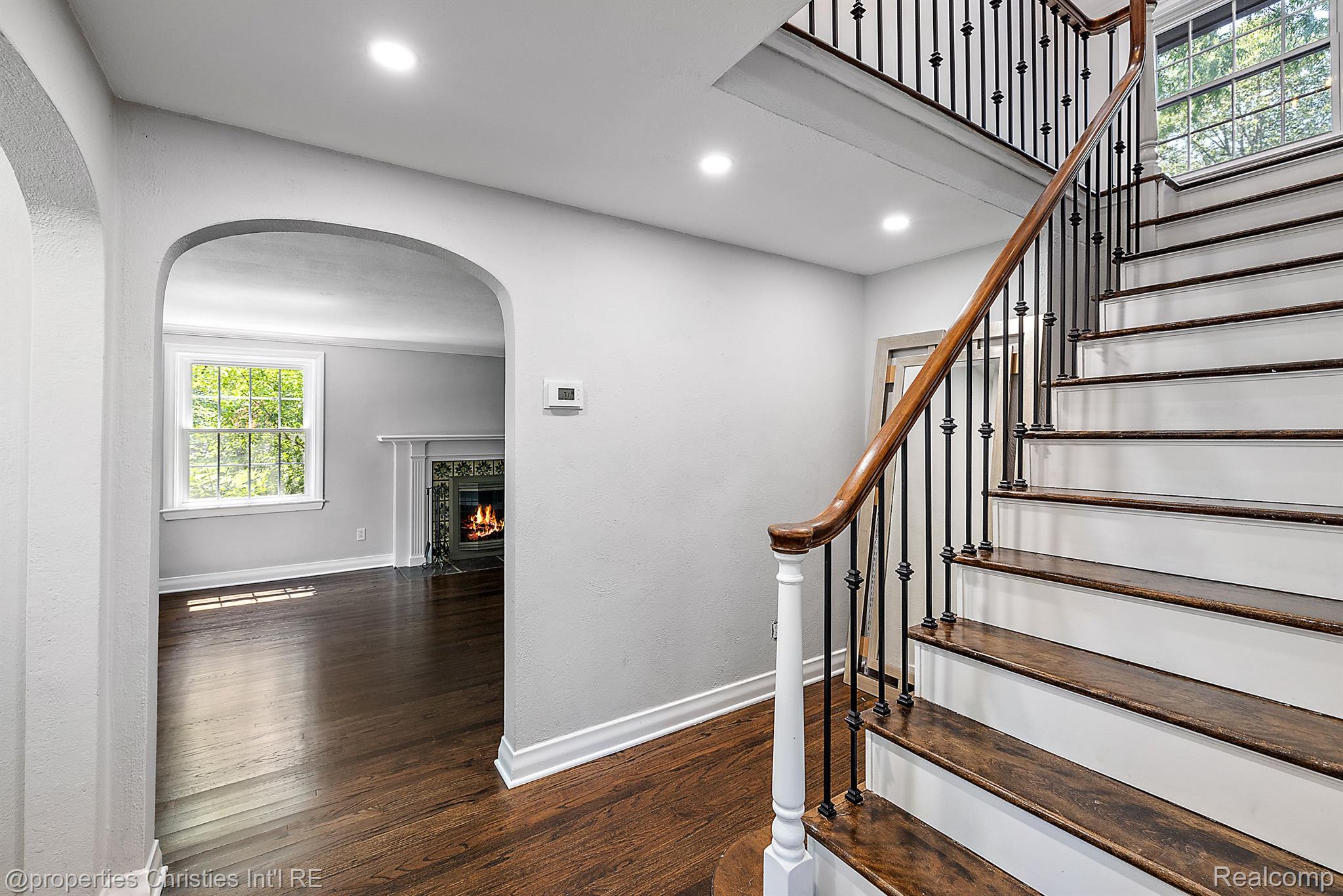 419 WESTWOOD Drive