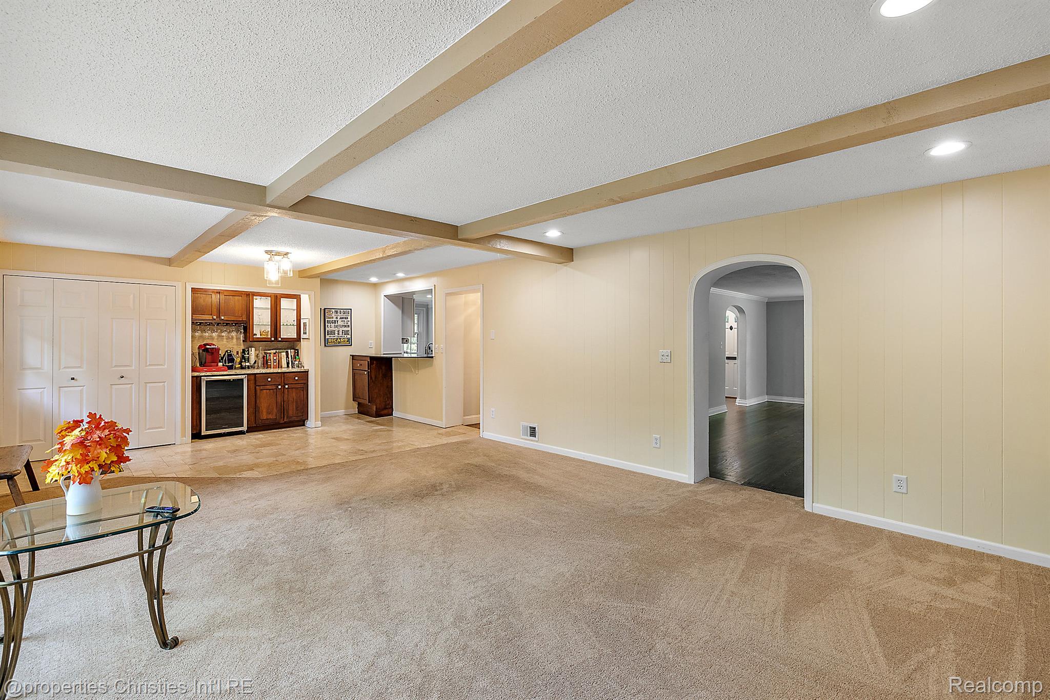 419 WESTWOOD Drive