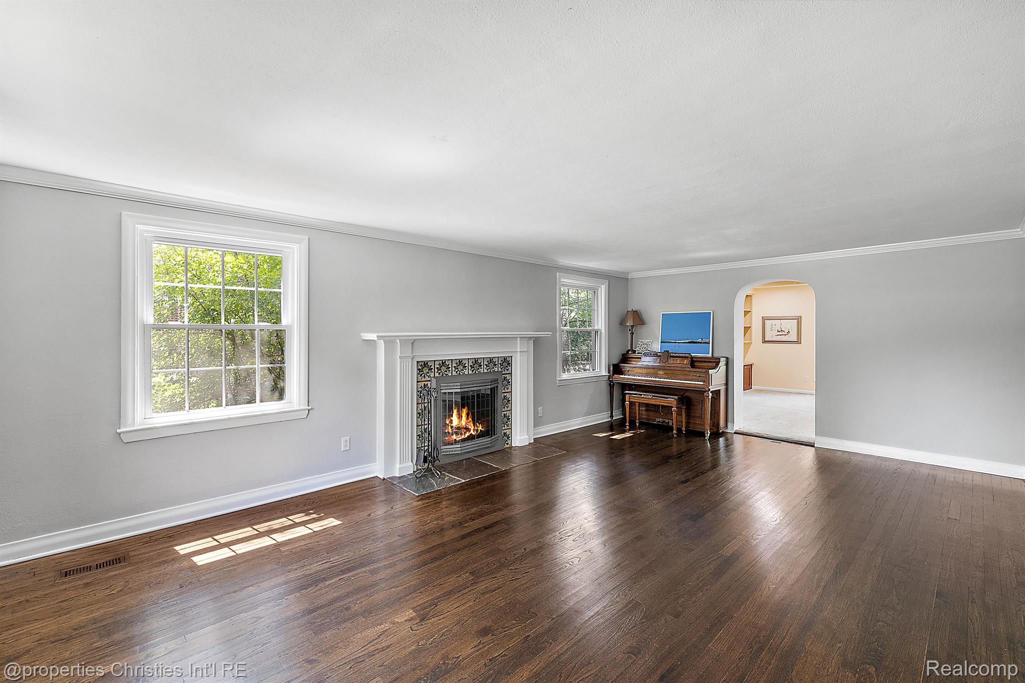 419 WESTWOOD Drive