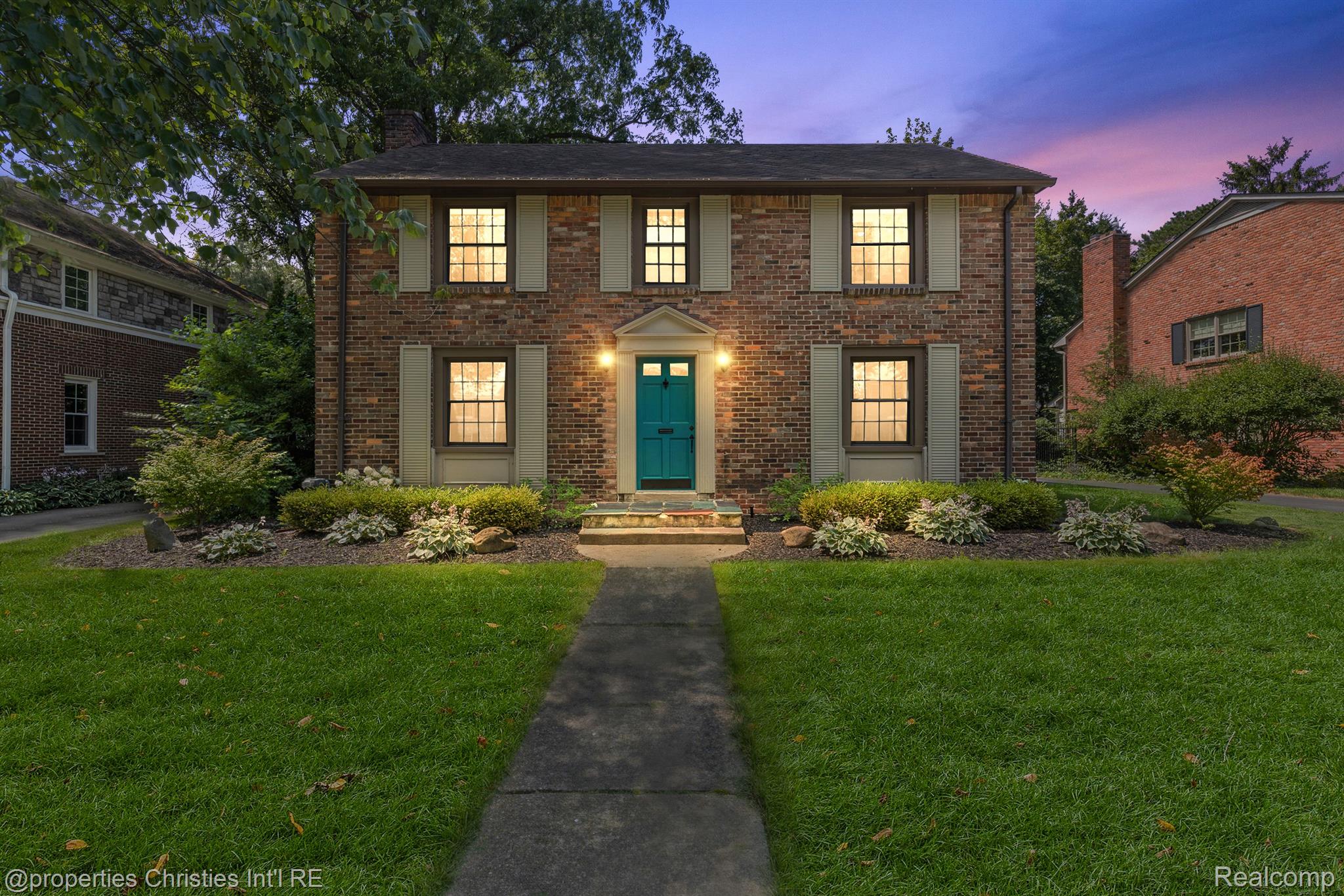 419 WESTWOOD Drive