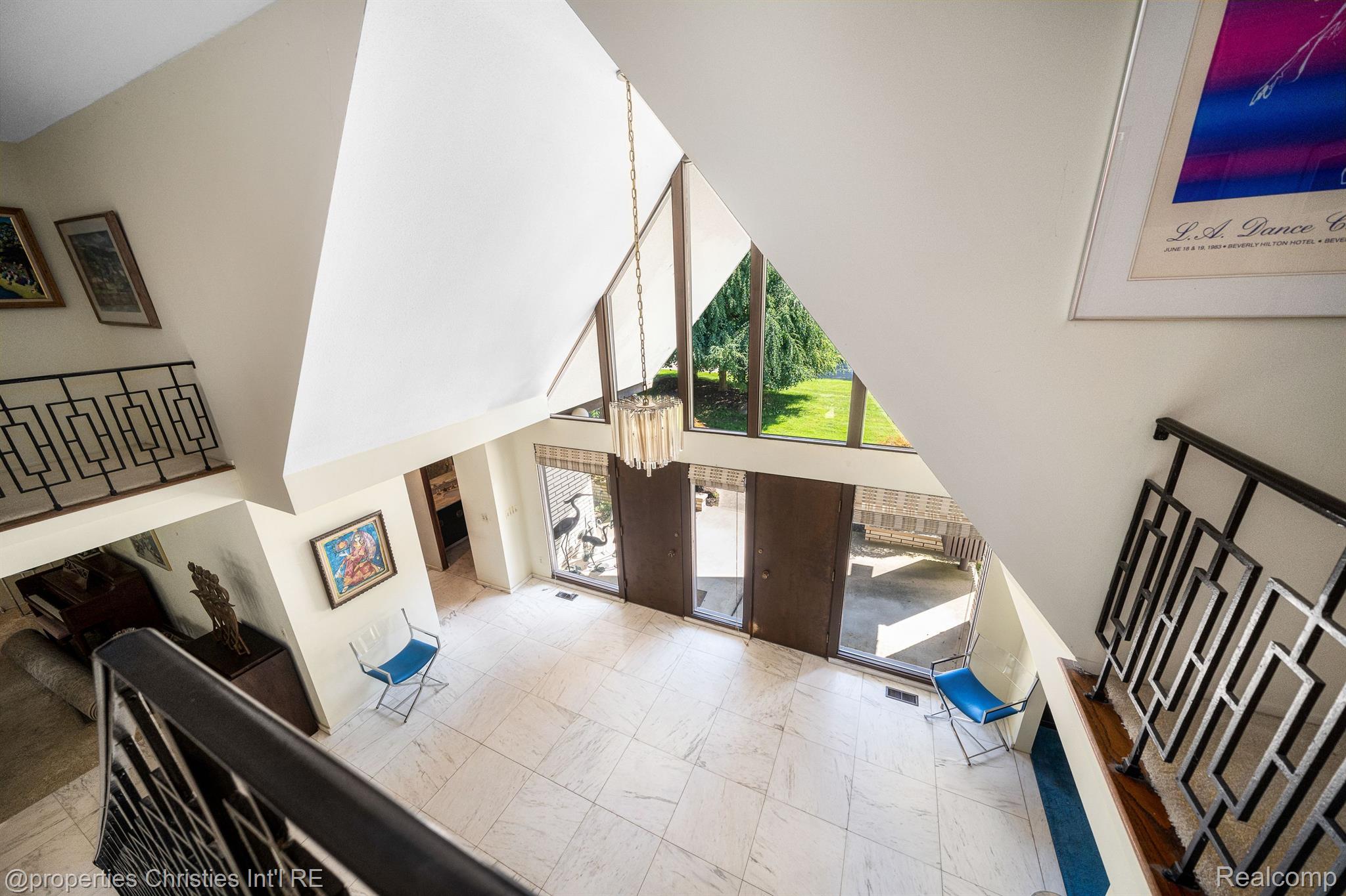 1131 STUYVESSANT Road