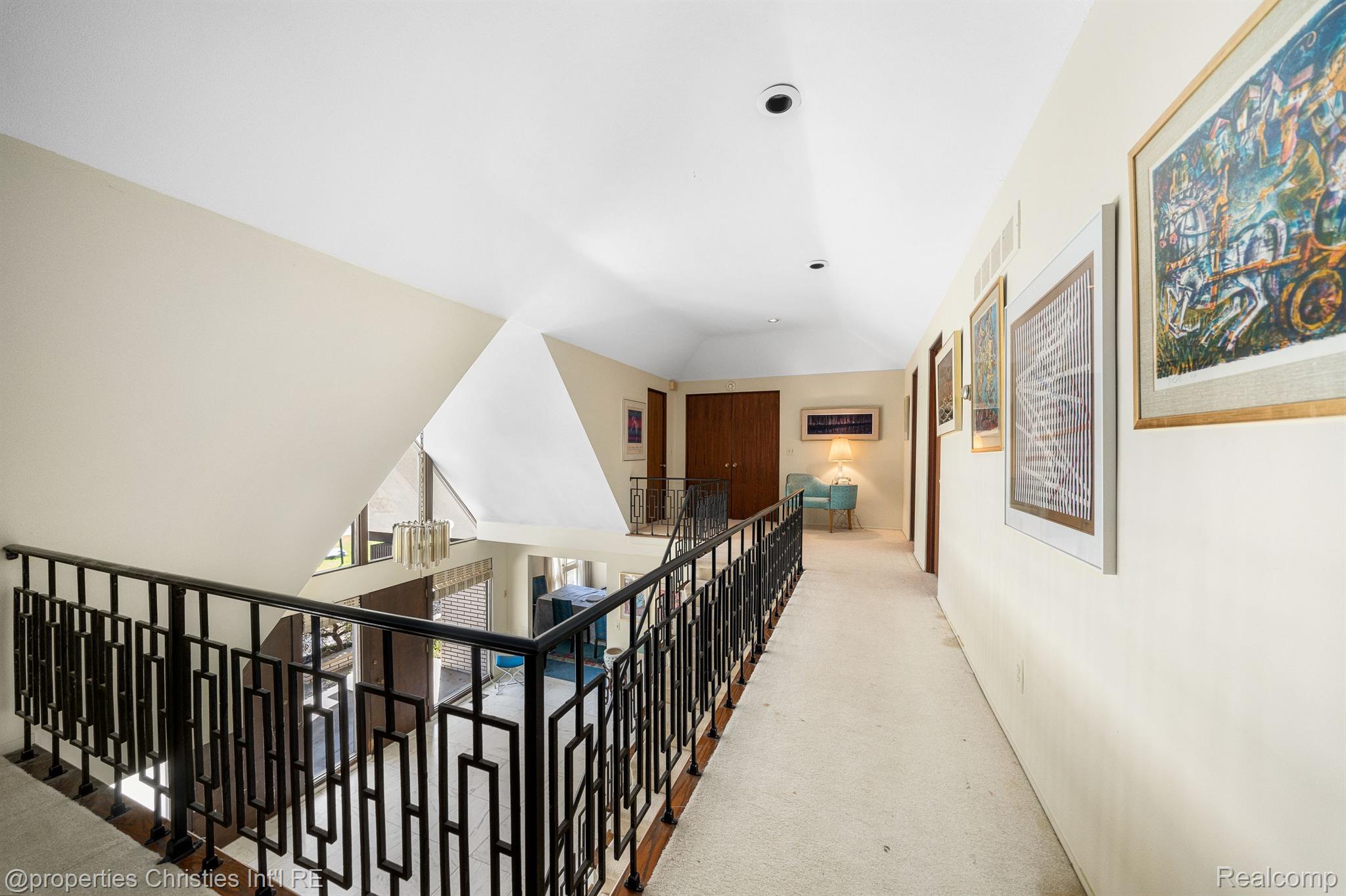 1131 STUYVESSANT Road