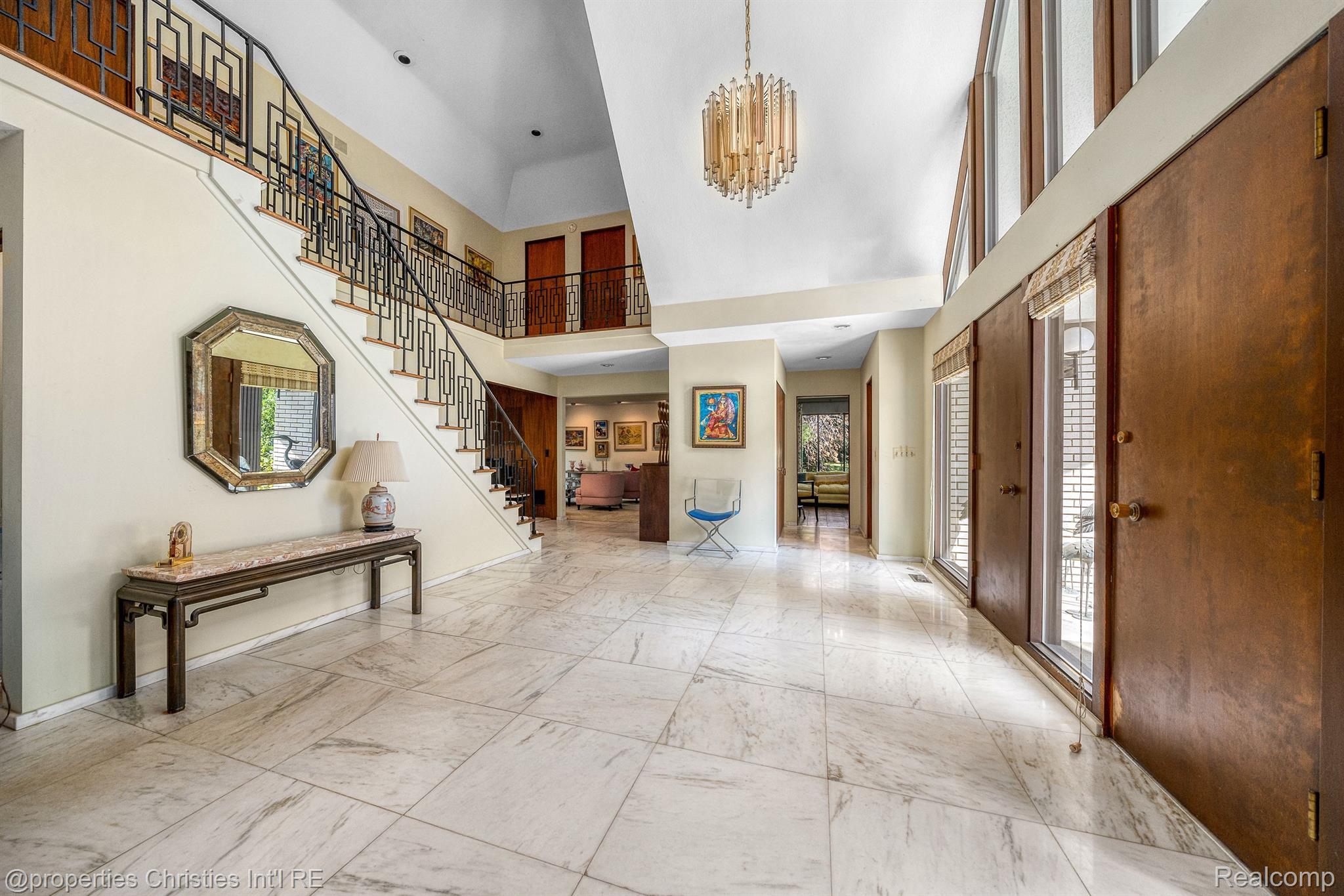 1131 STUYVESSANT Road