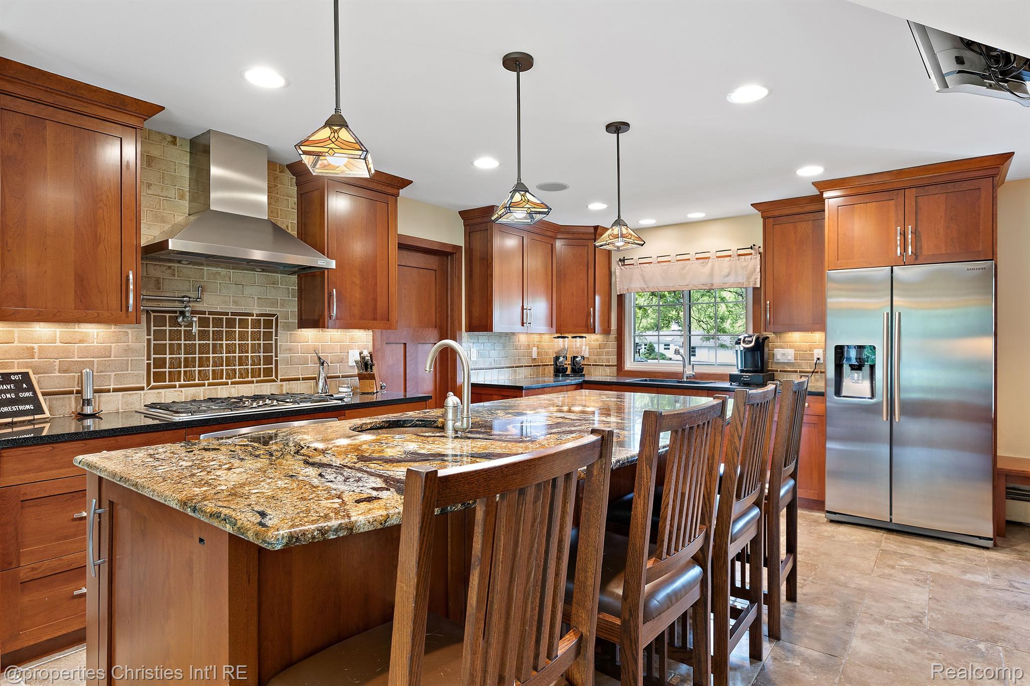 1760 CEDAR HILL Drive