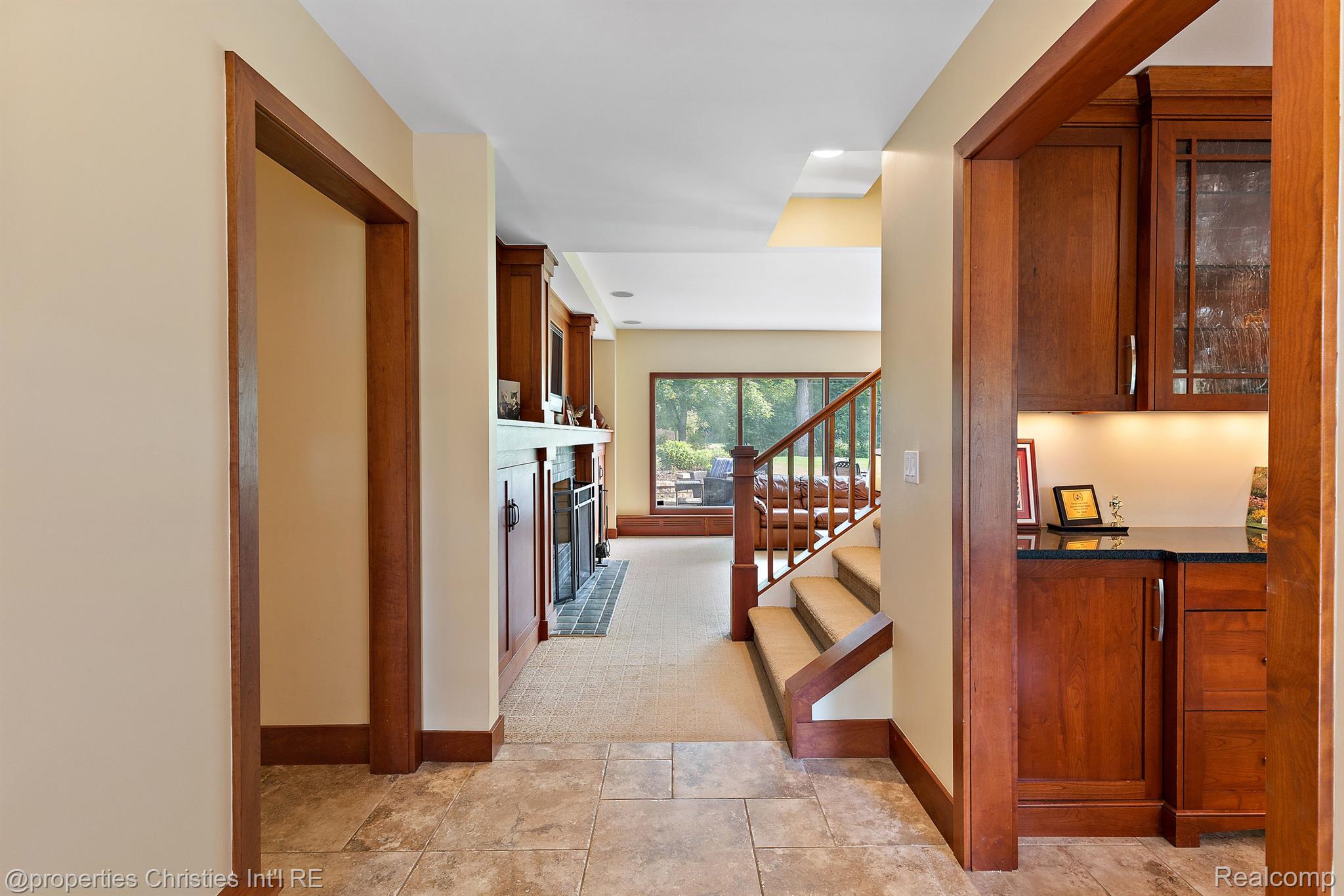 1760 CEDAR HILL Drive