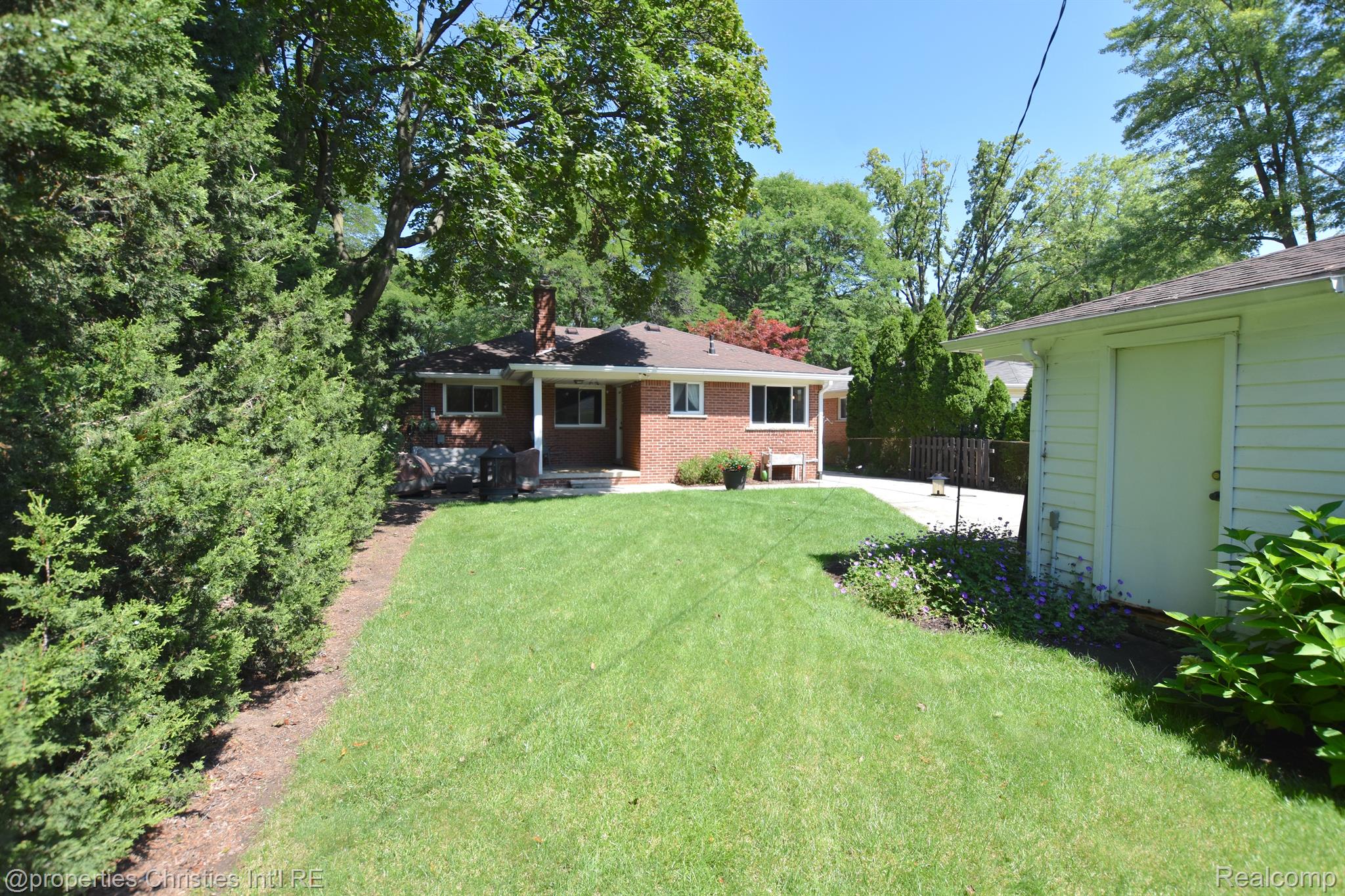 2032 DERBY Road