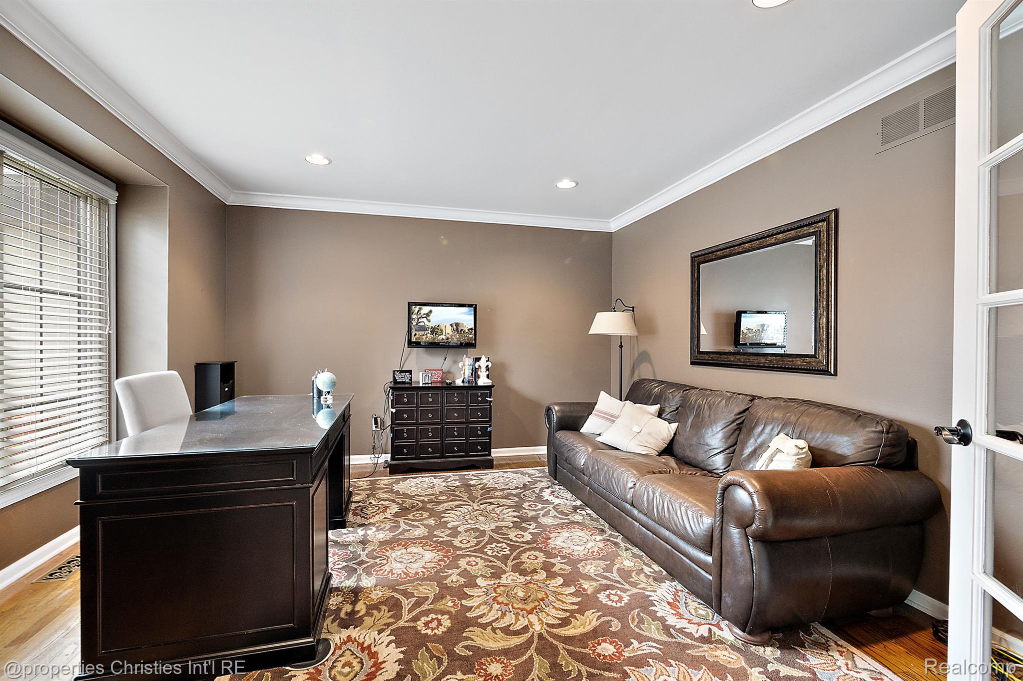 2795 BLOOMFIELD