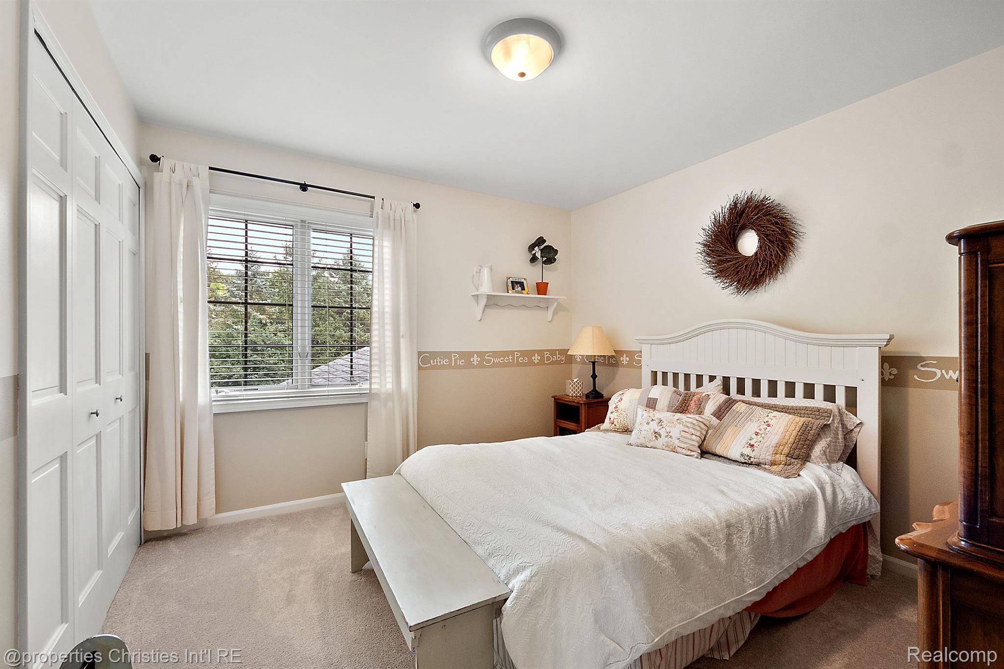 2795 BLOOMFIELD