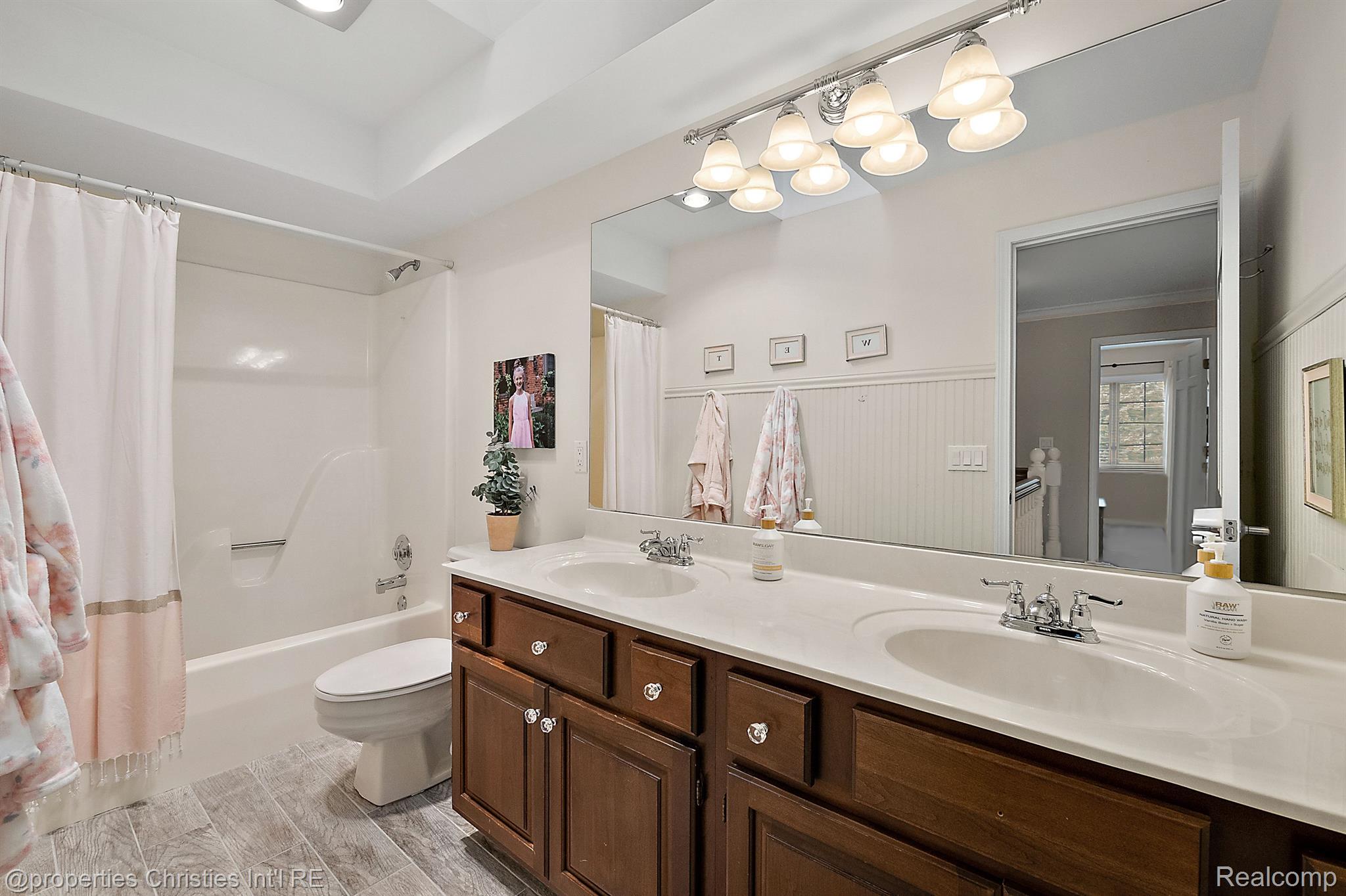 2795 BLOOMFIELD