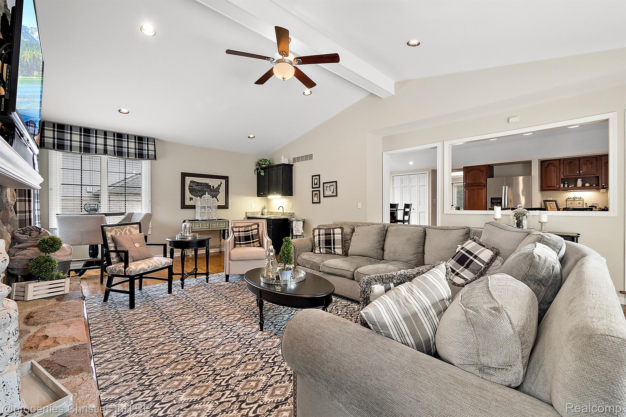 2795 BLOOMFIELD