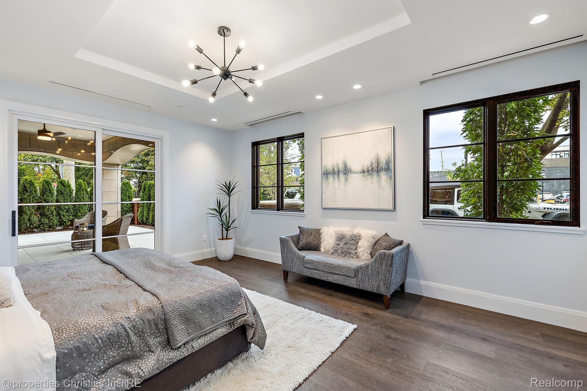 420 E FRANK Street Unit: 101