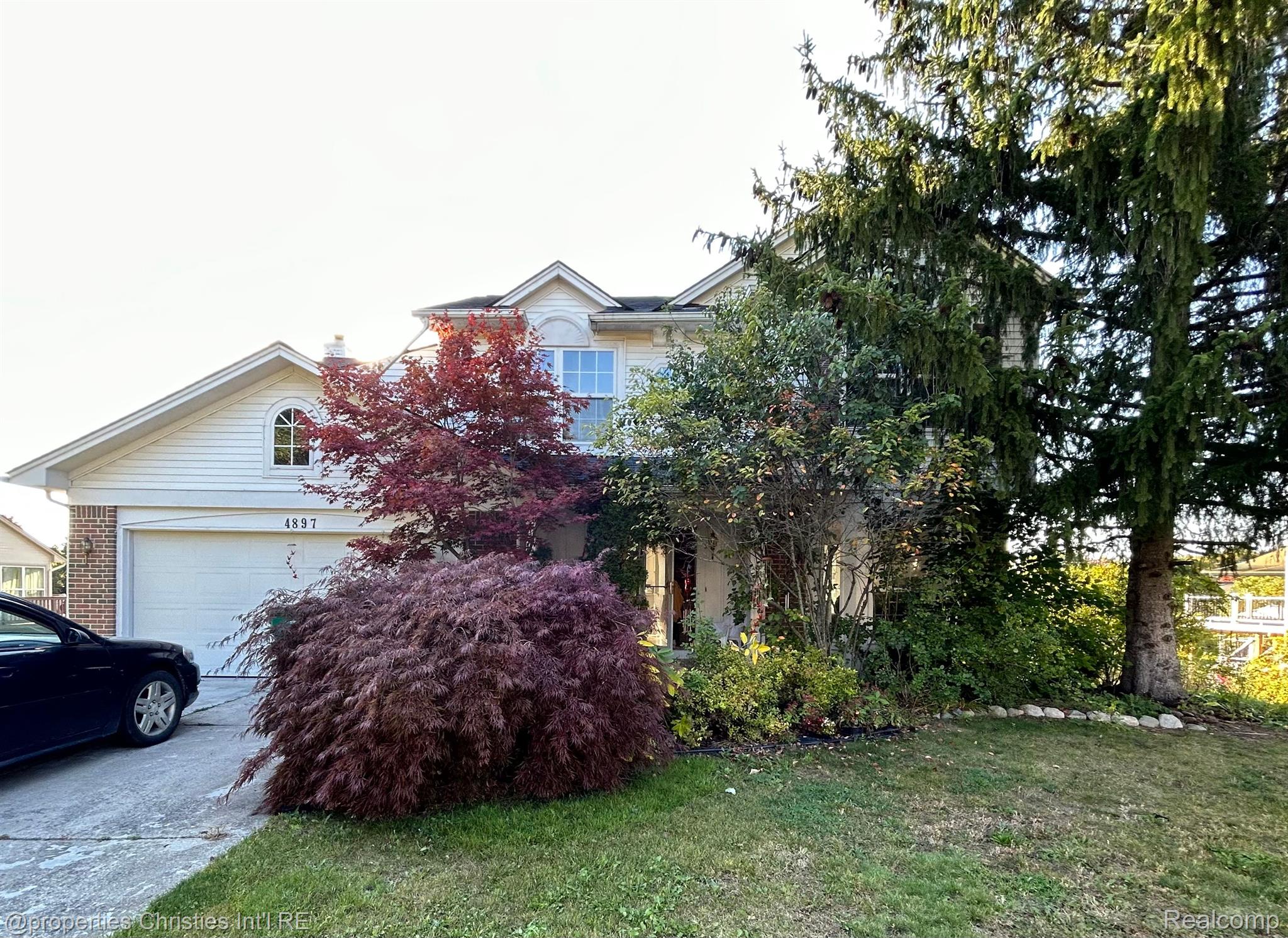 4897 FOOTHILLS Drive