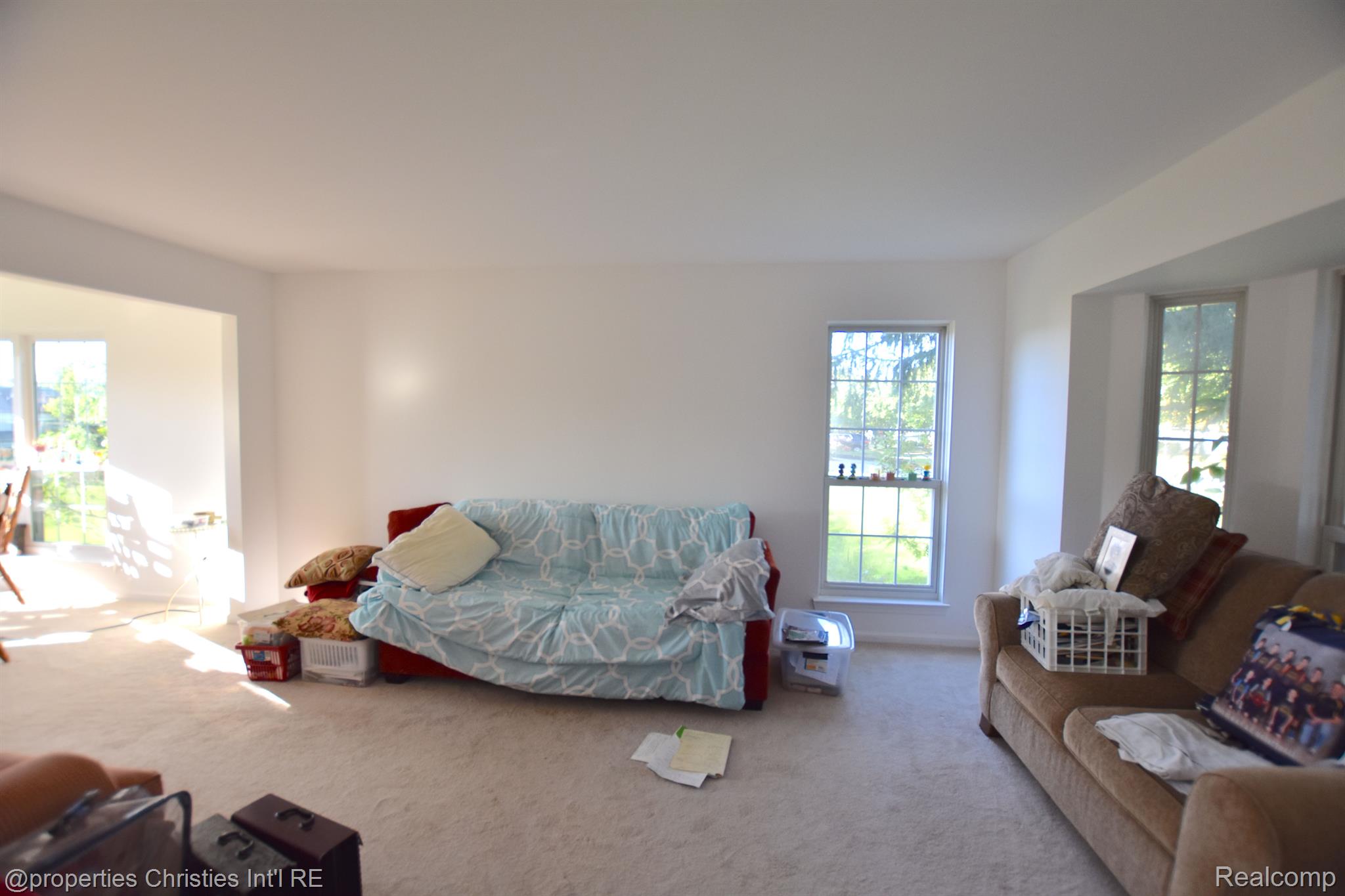 4897 FOOTHILLS Drive