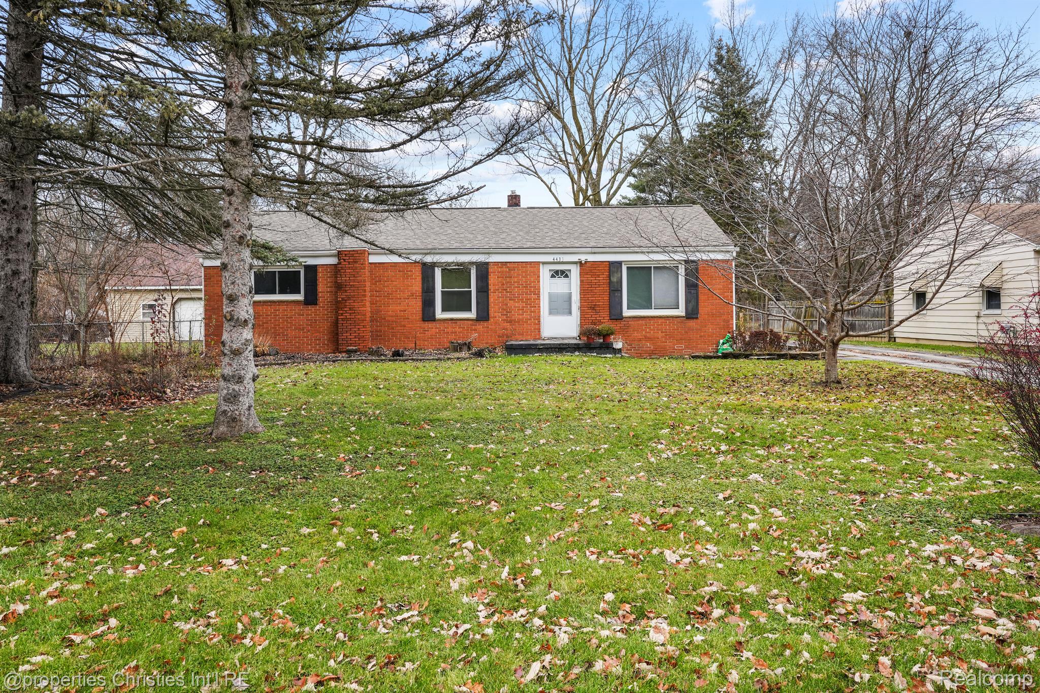 4433 MOLLWOOD Drive