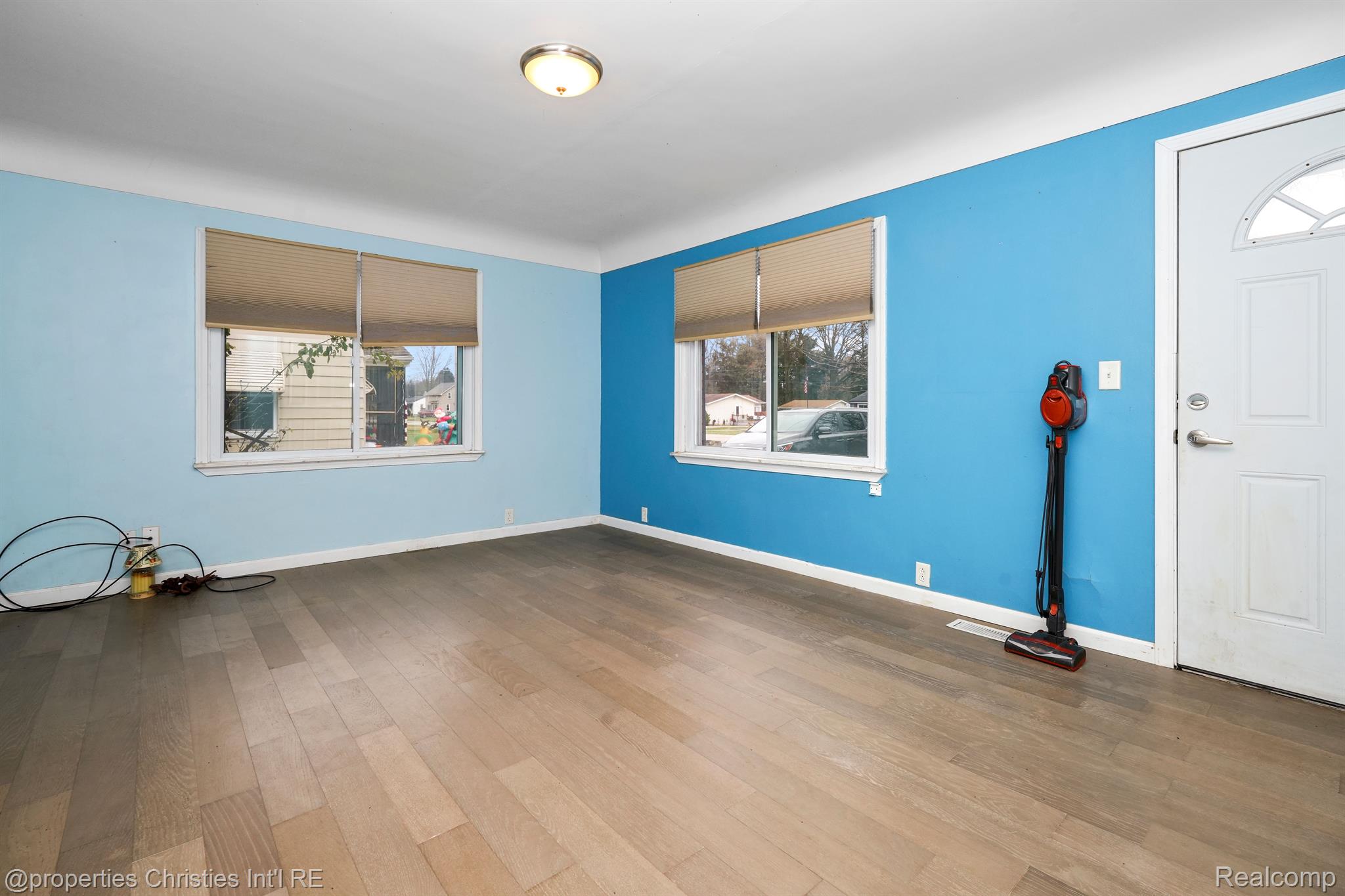 4433 MOLLWOOD Drive