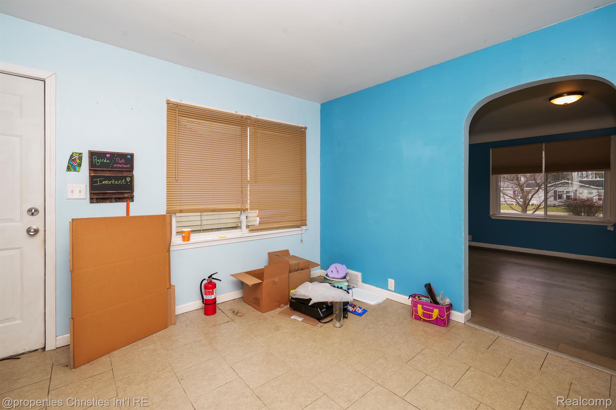 4433 MOLLWOOD Drive