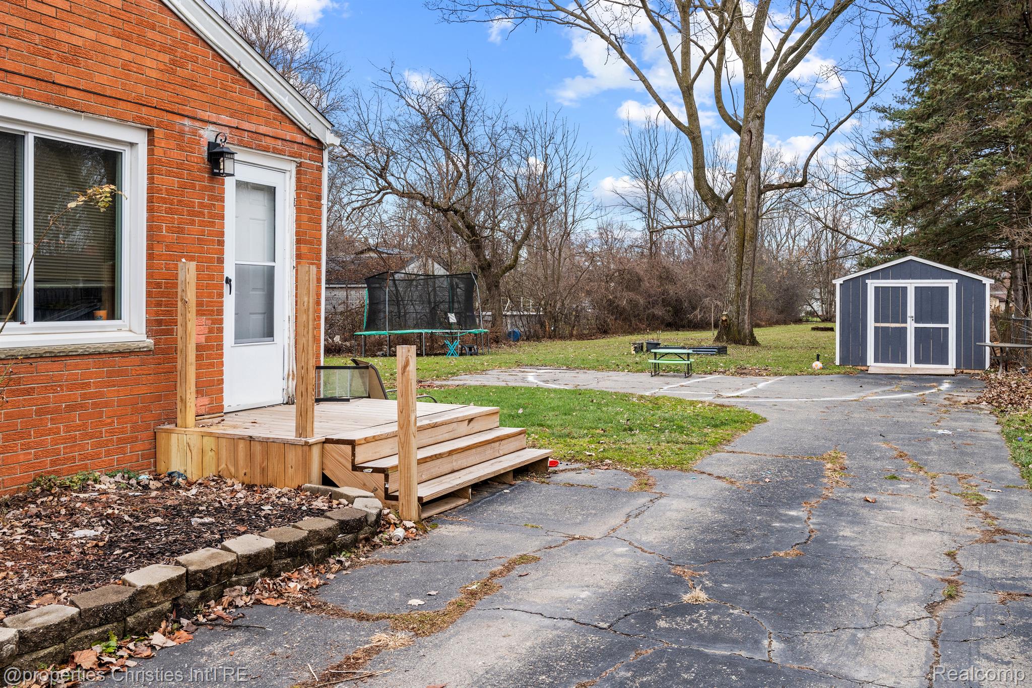 4433 MOLLWOOD Drive